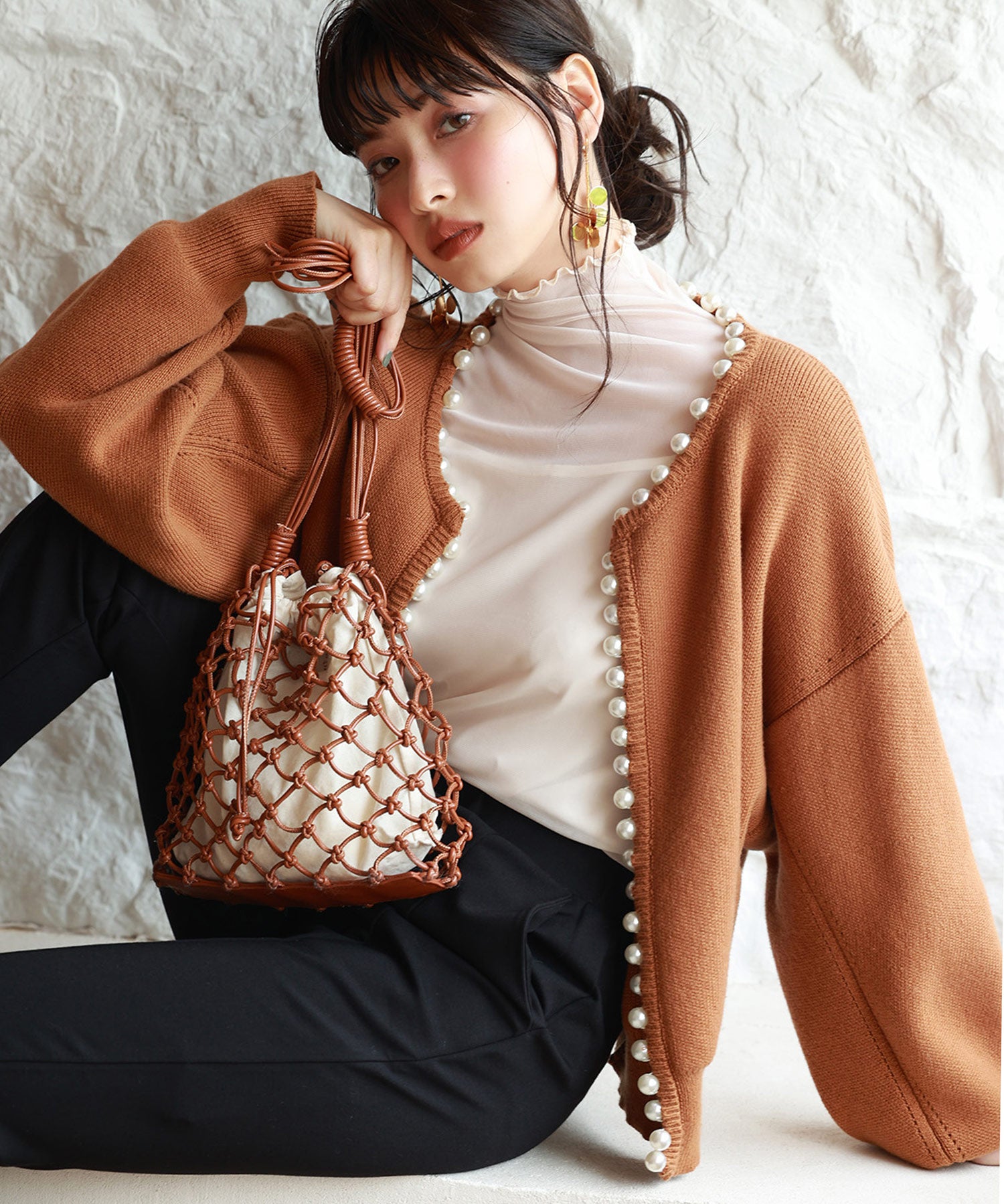 パールビジューボタンレスニットカーディガンxyf041631 ブラウン