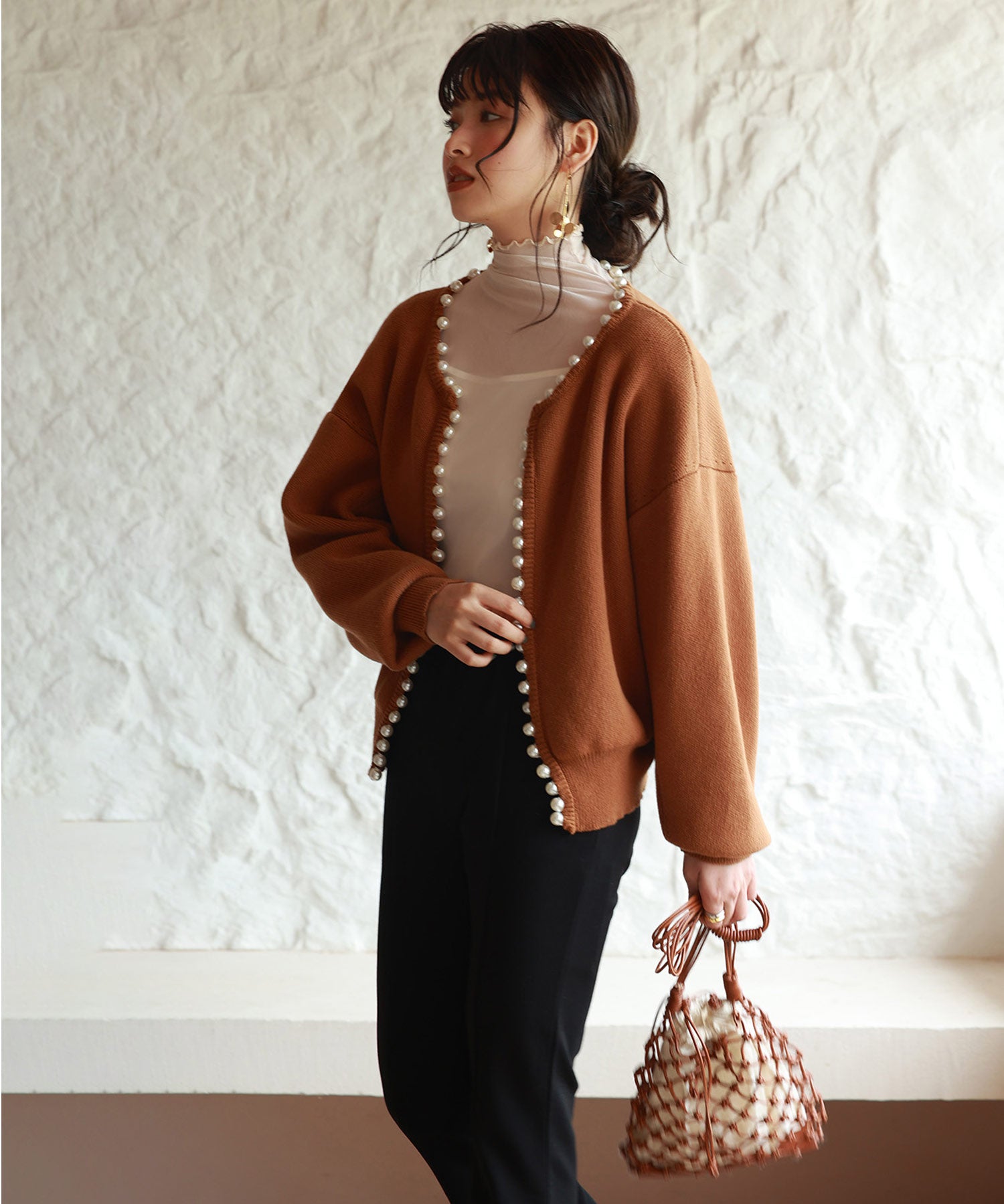 パールビジューボタンレスニットカーディガンxyf041631 ブラウン