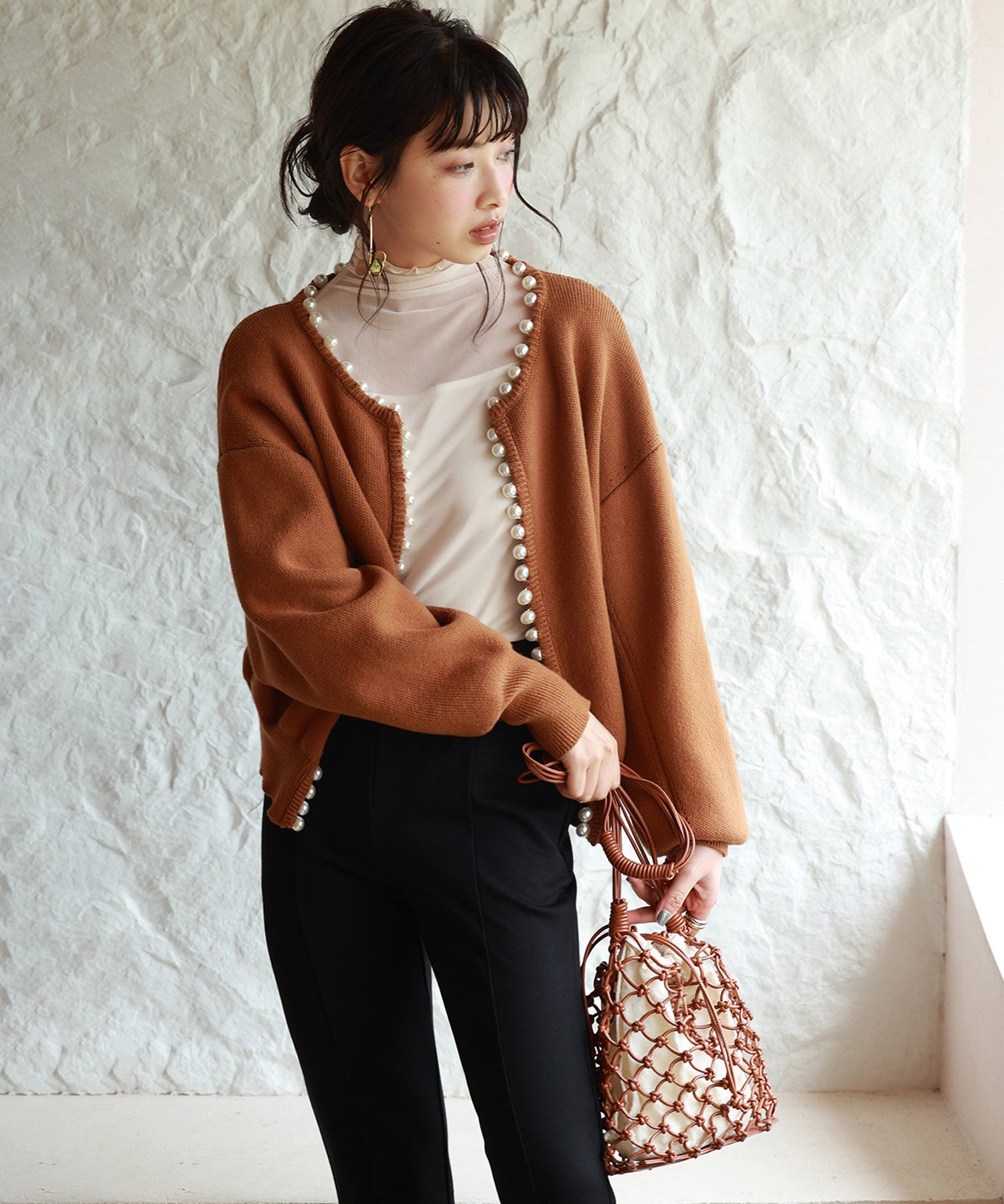 パールビジューボタンレスニットカーディガンxyf041631 ブラウン