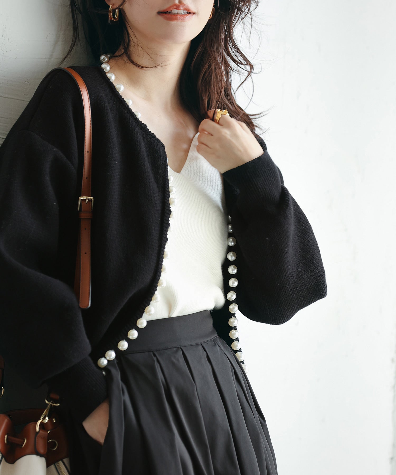 パールビジューボタンレスニットカーディガンxyf041631 ブラック