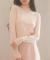 パールボタン付きプチハイネックニットプルオーバーxyf2150 ベージュ