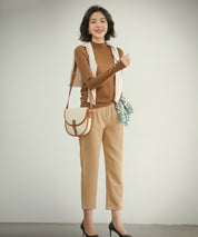 パールボタン付きプチハイネックニットプルオーバーxyf2150 ブラウン