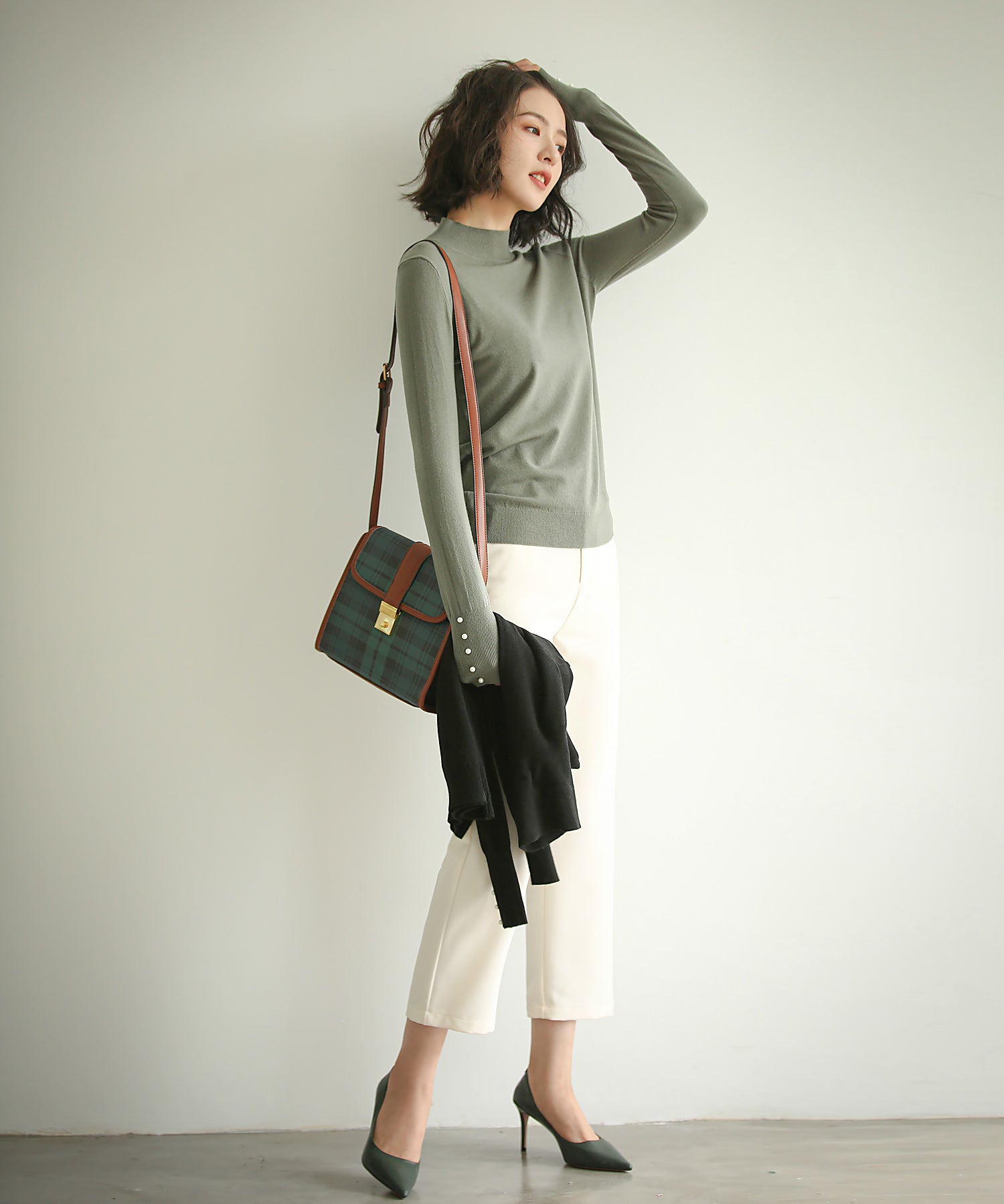 パールボタン付きプチハイネックニットプルオーバーxyf2150 グリーン