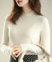 パールボタン付きプチハイネックニットプルオーバーxyf2150 アイボリー