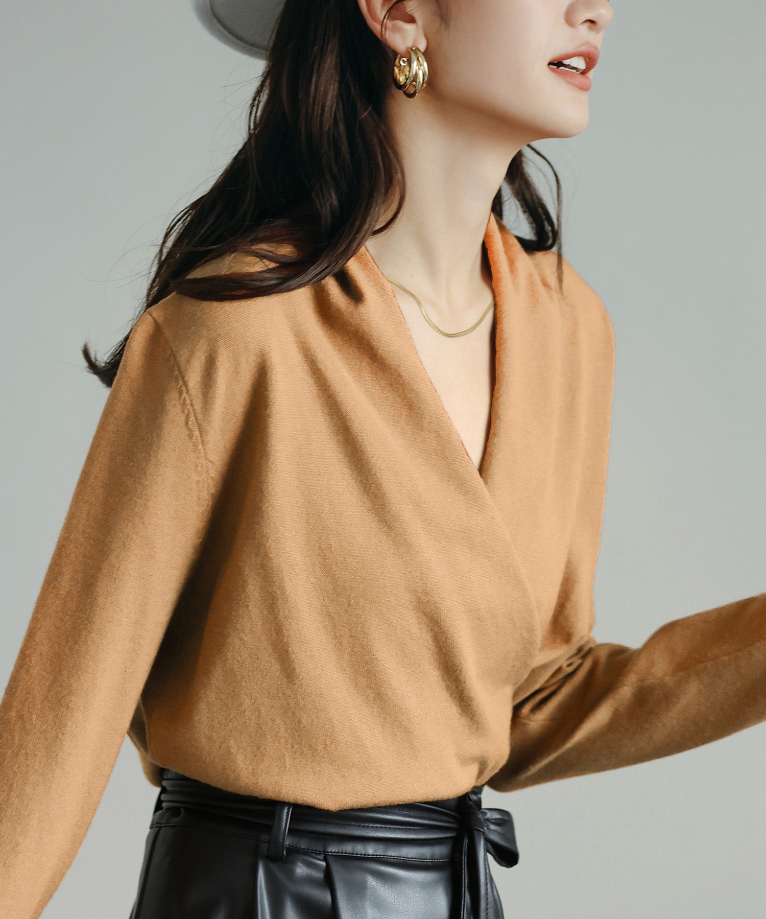 授乳もオフィスも両立カシュクールネックニットトップスxyf9368 キャメル