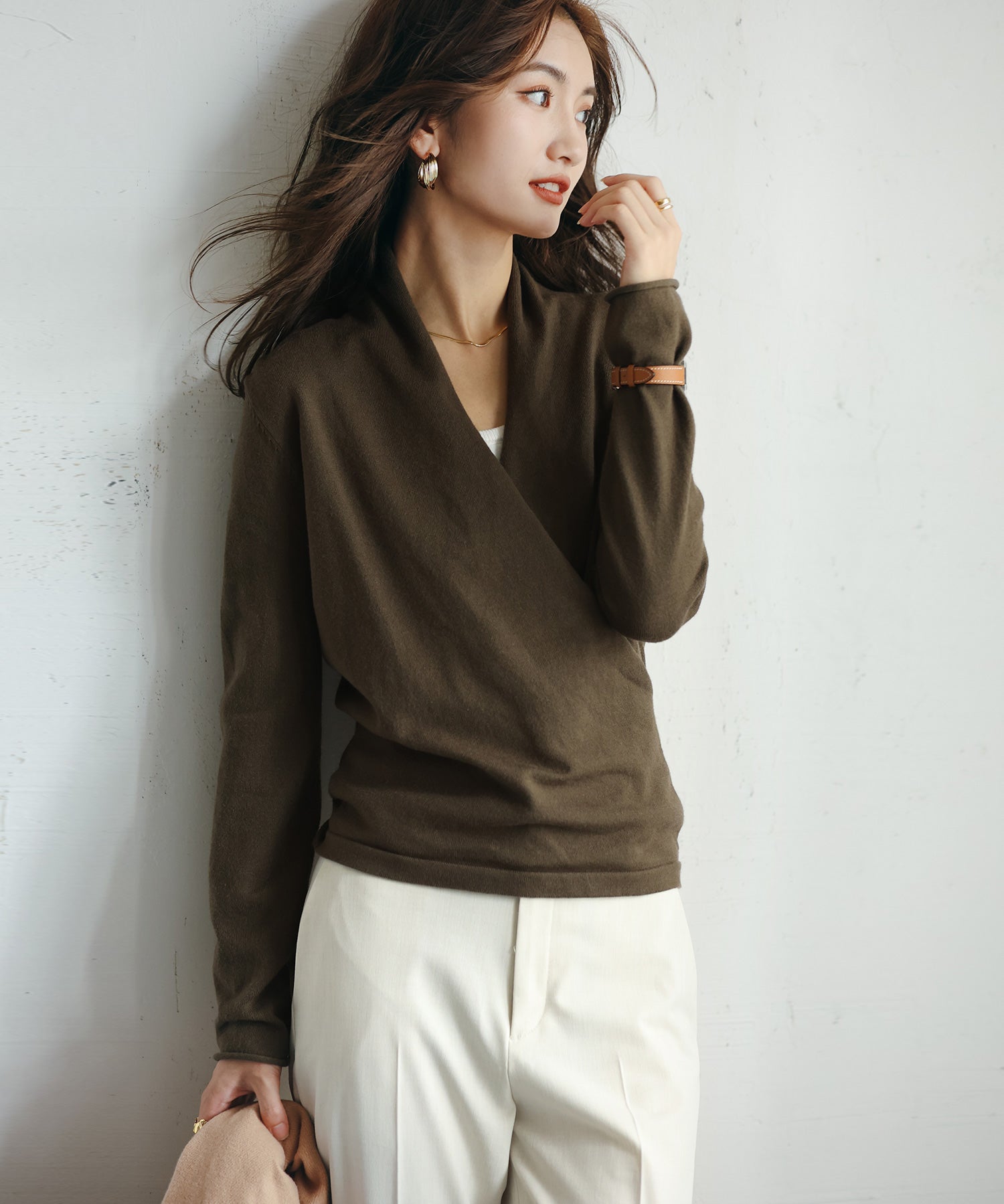 授乳もオフィスも両立カシュクールネックニットトップスxyf9368 カーキ