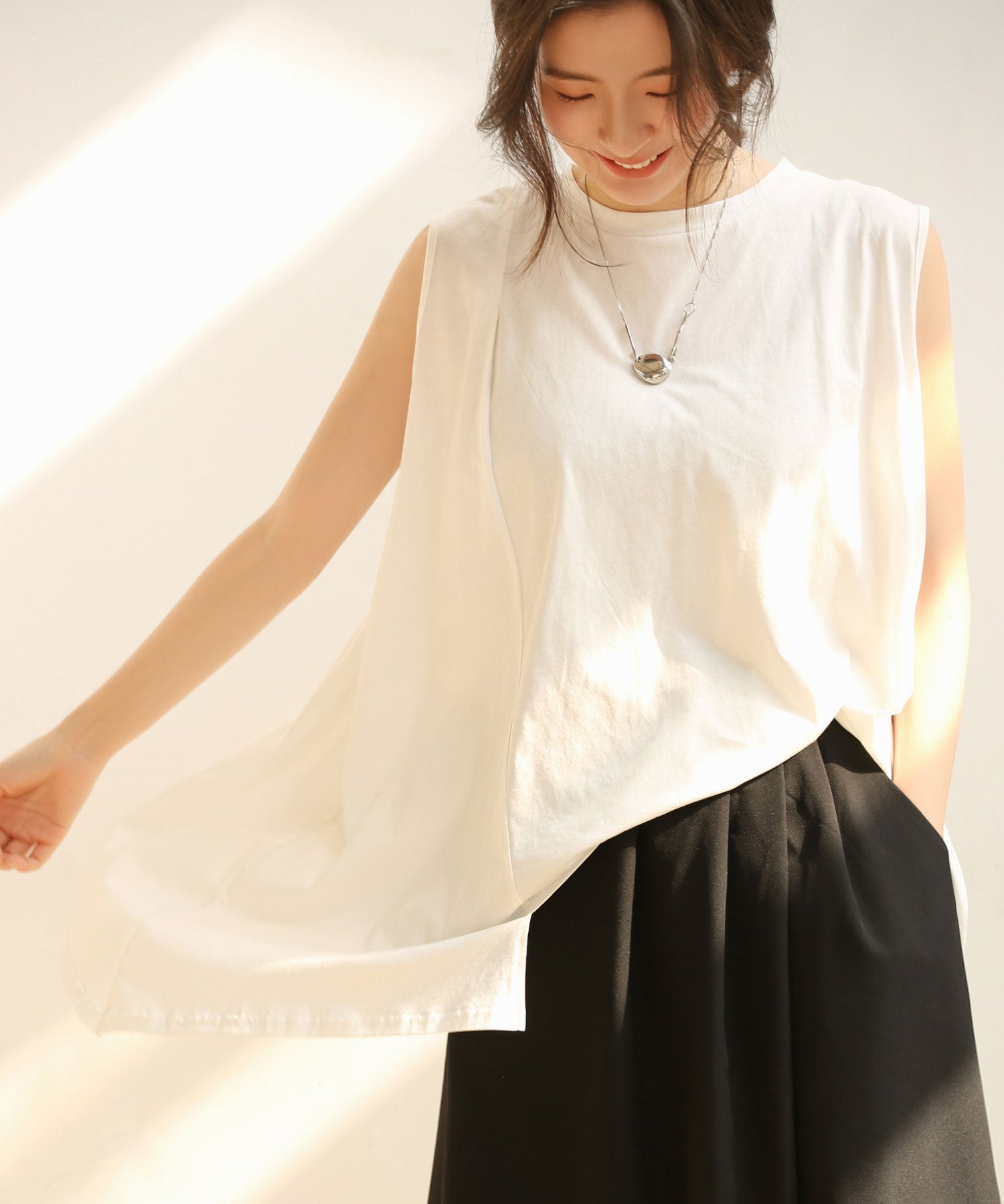 ノースリーブクルーネックカットソーxyz2194 ホワイト