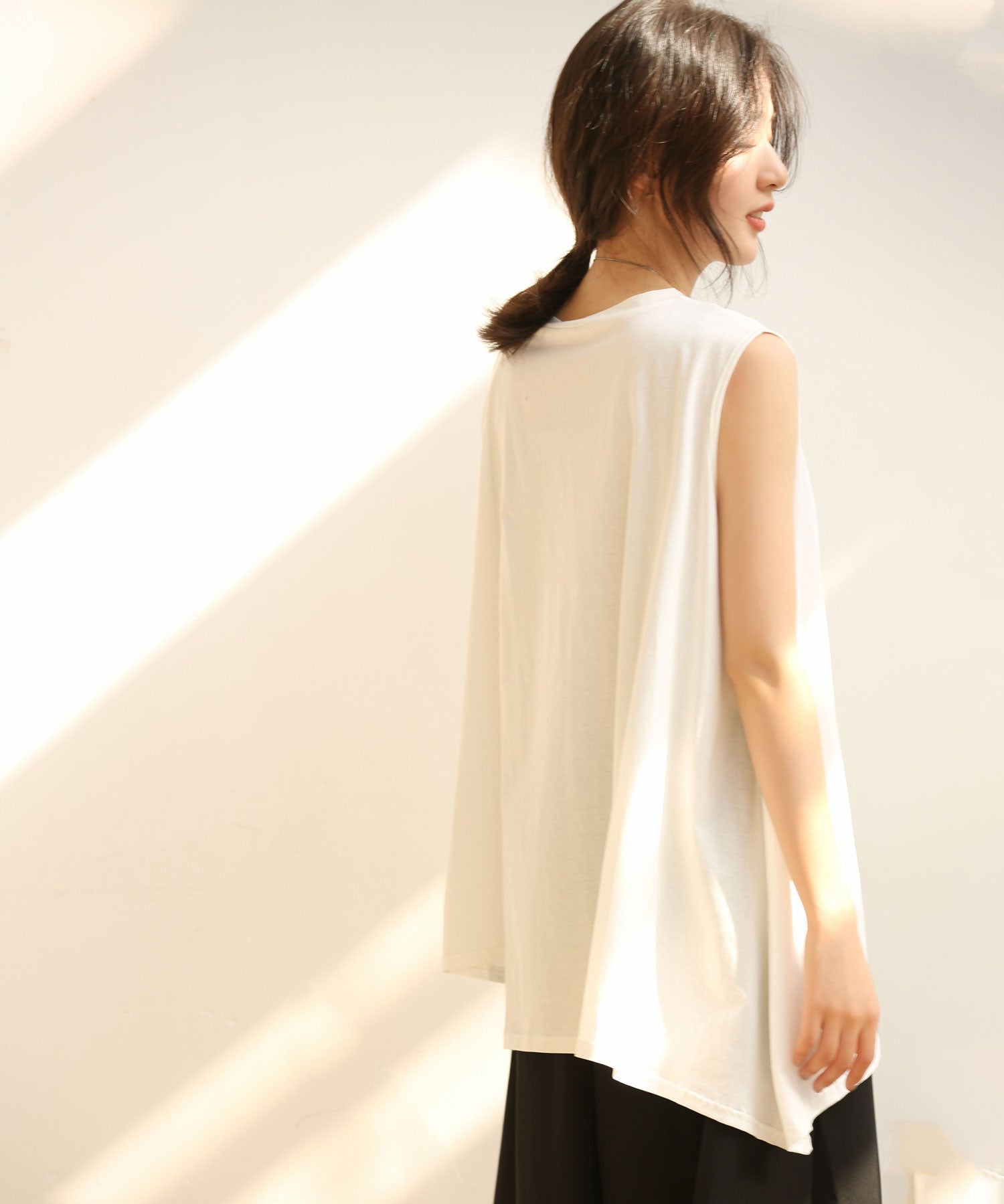 ノースリーブクルーネックカットソーxyz2194 ホワイト