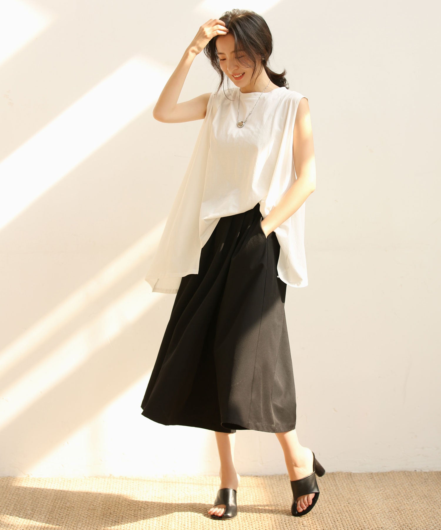 ノースリーブクルーネックカットソーxyz2194 ホワイト