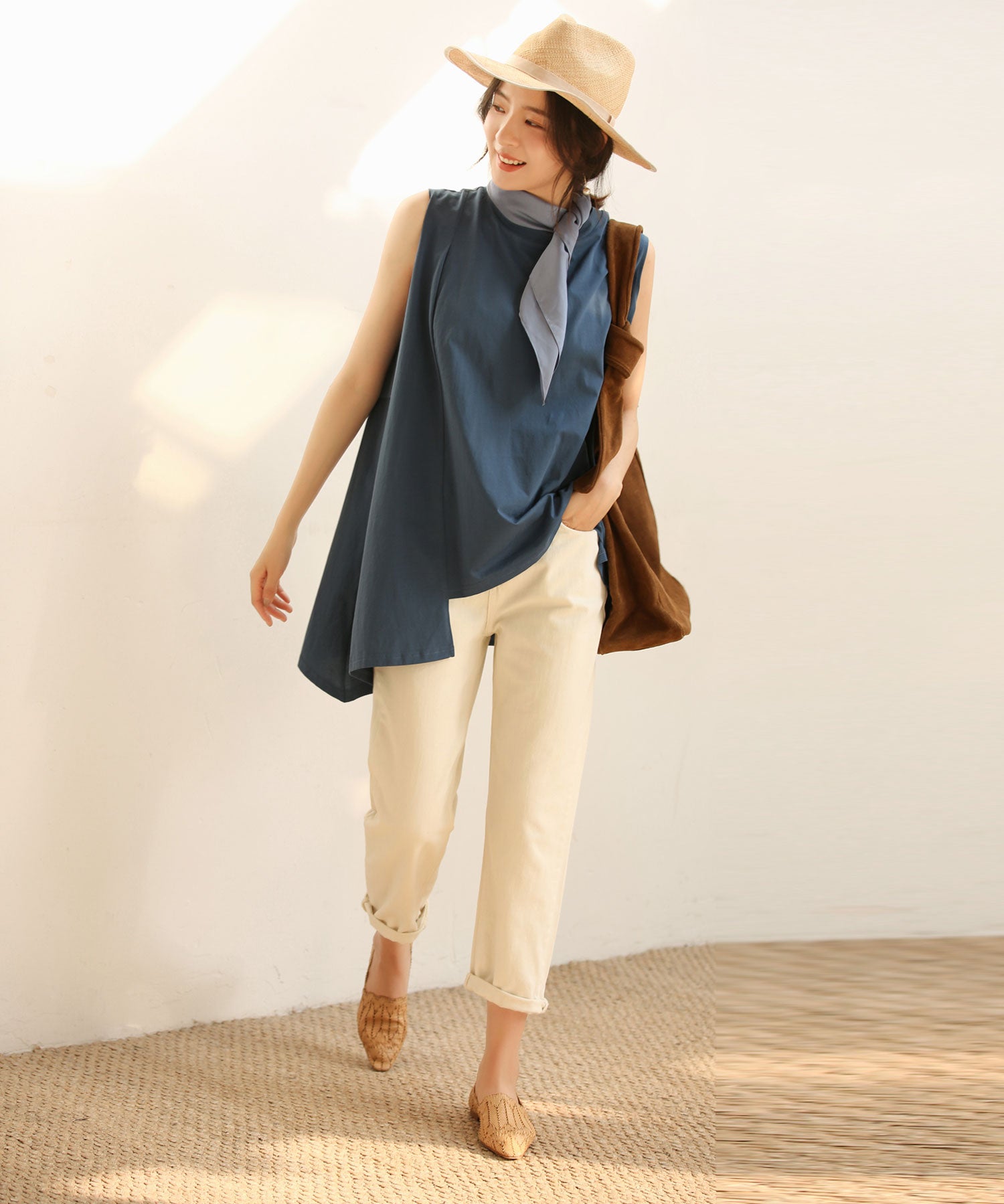 ノースリーブクルーネックカットソーxyz2194 ブルー