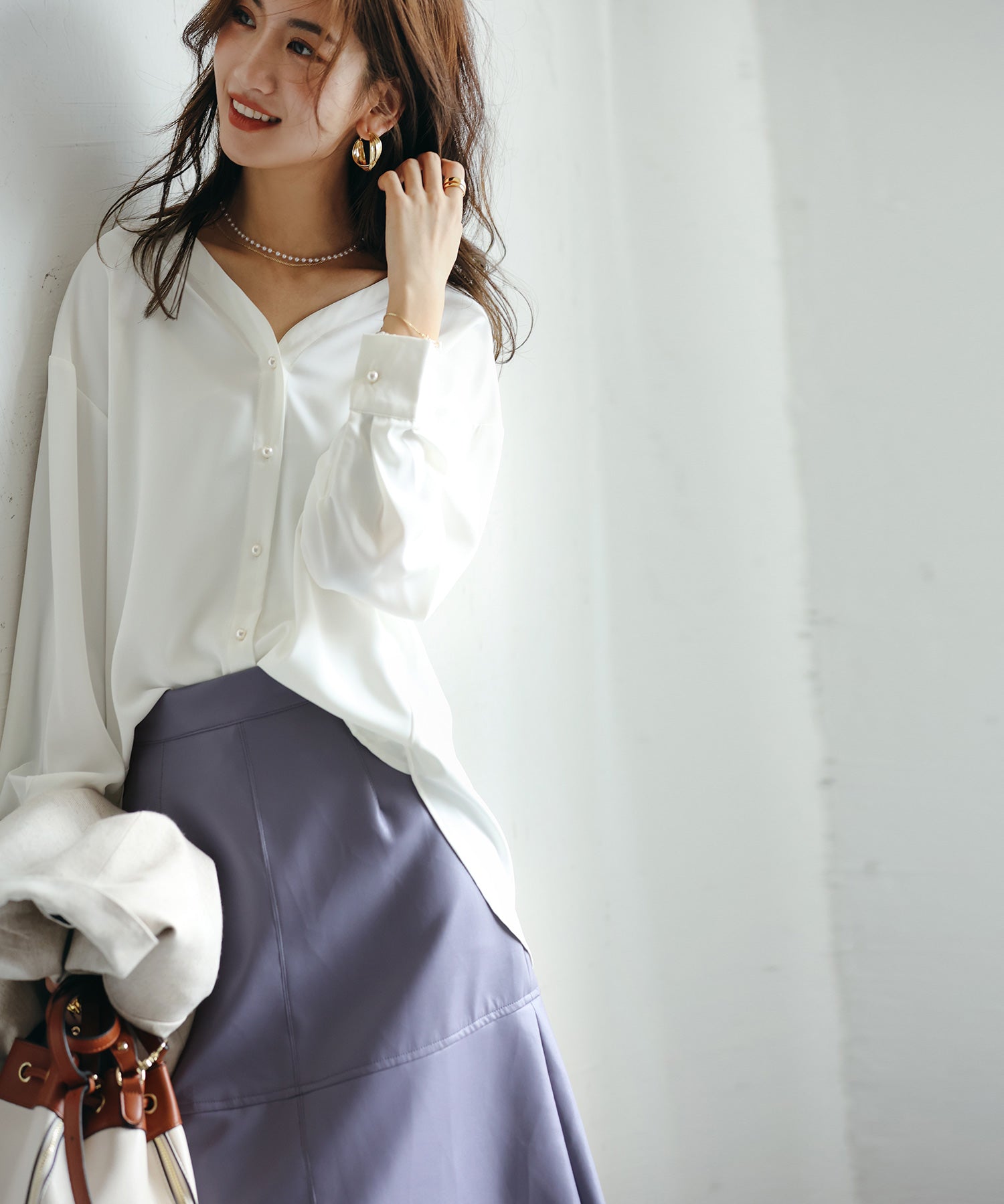 バックVネックシフォンブラウスxyz2413 ホワイト