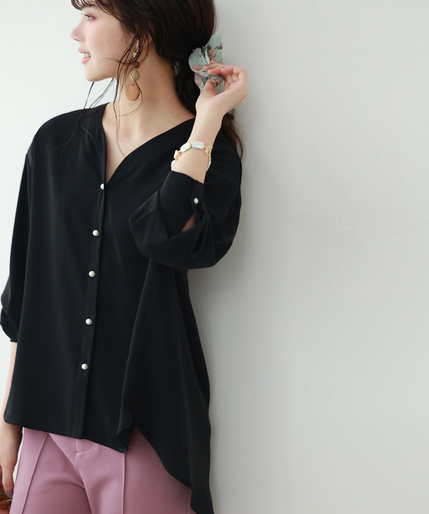 バックVネックシフォンブラウスxyz2413 ブラック