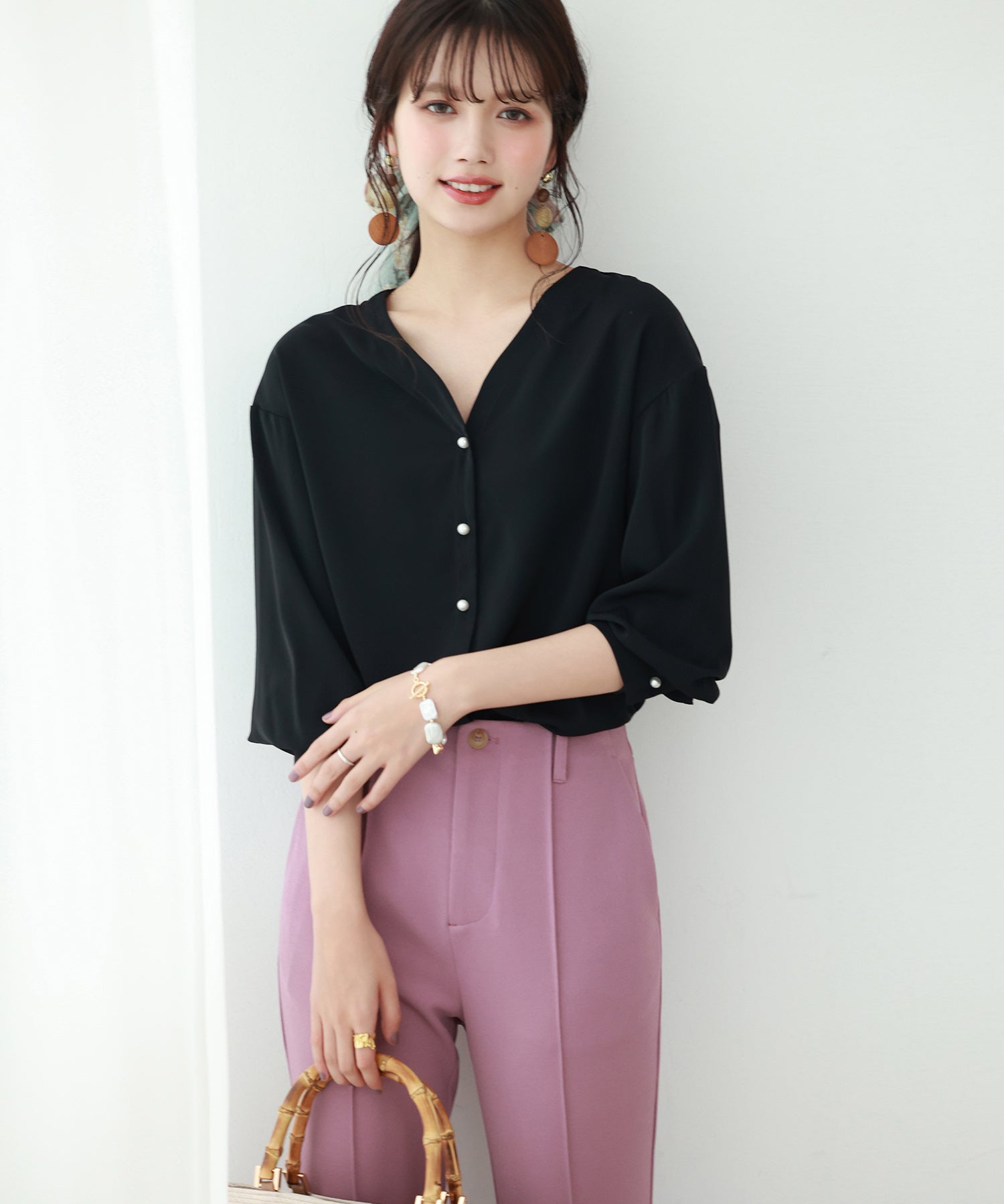 バックVネックシフォンブラウスxyz2413 ブラック