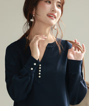 パール付きキーネックブラウスsdp0046 ネイビー