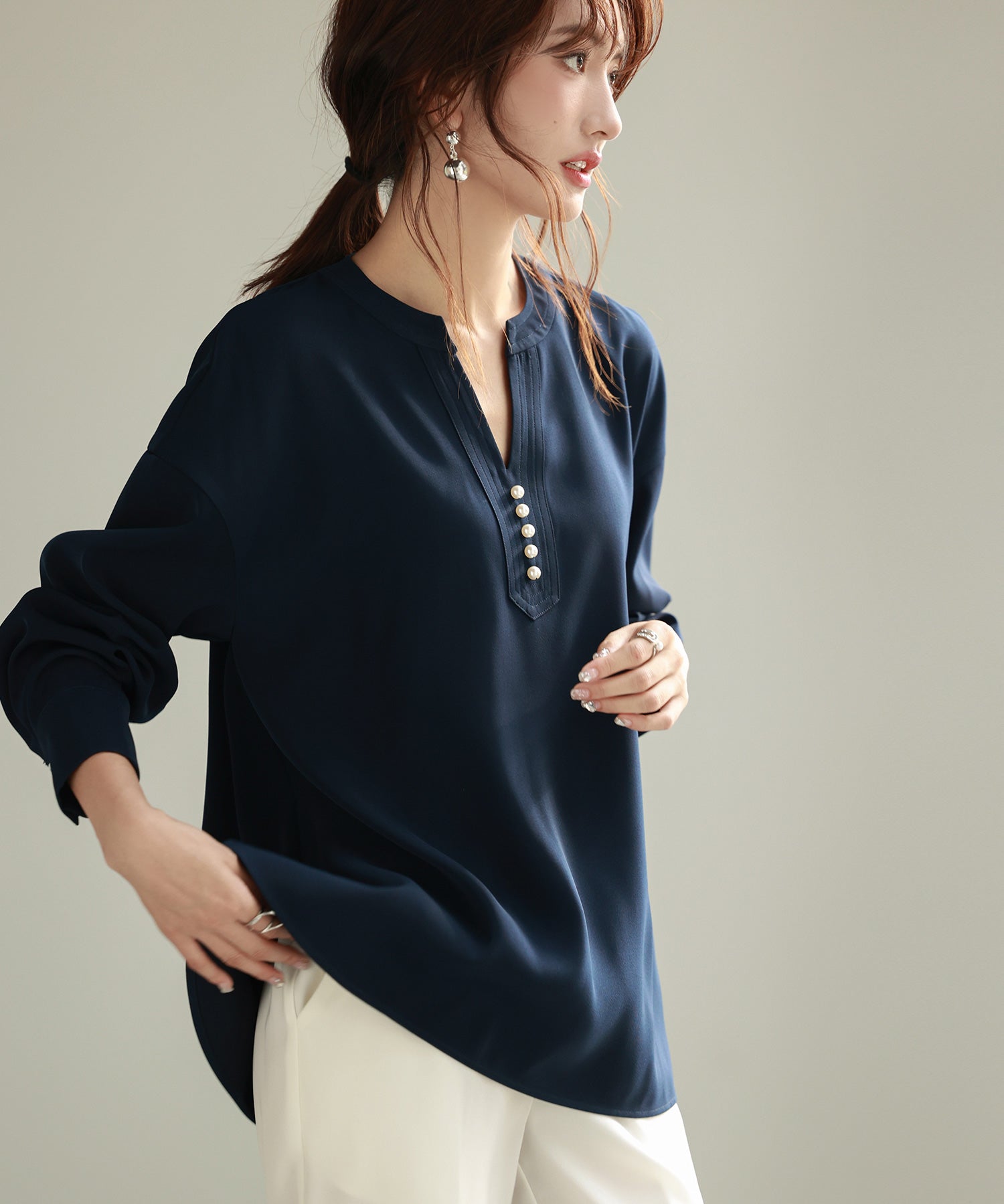 パール付きキーネックブラウスsdp0046-102-16