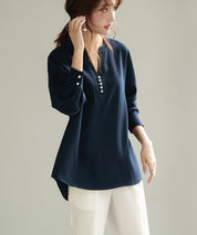 パール付きキーネックブラウスsdp0046 ネイビー