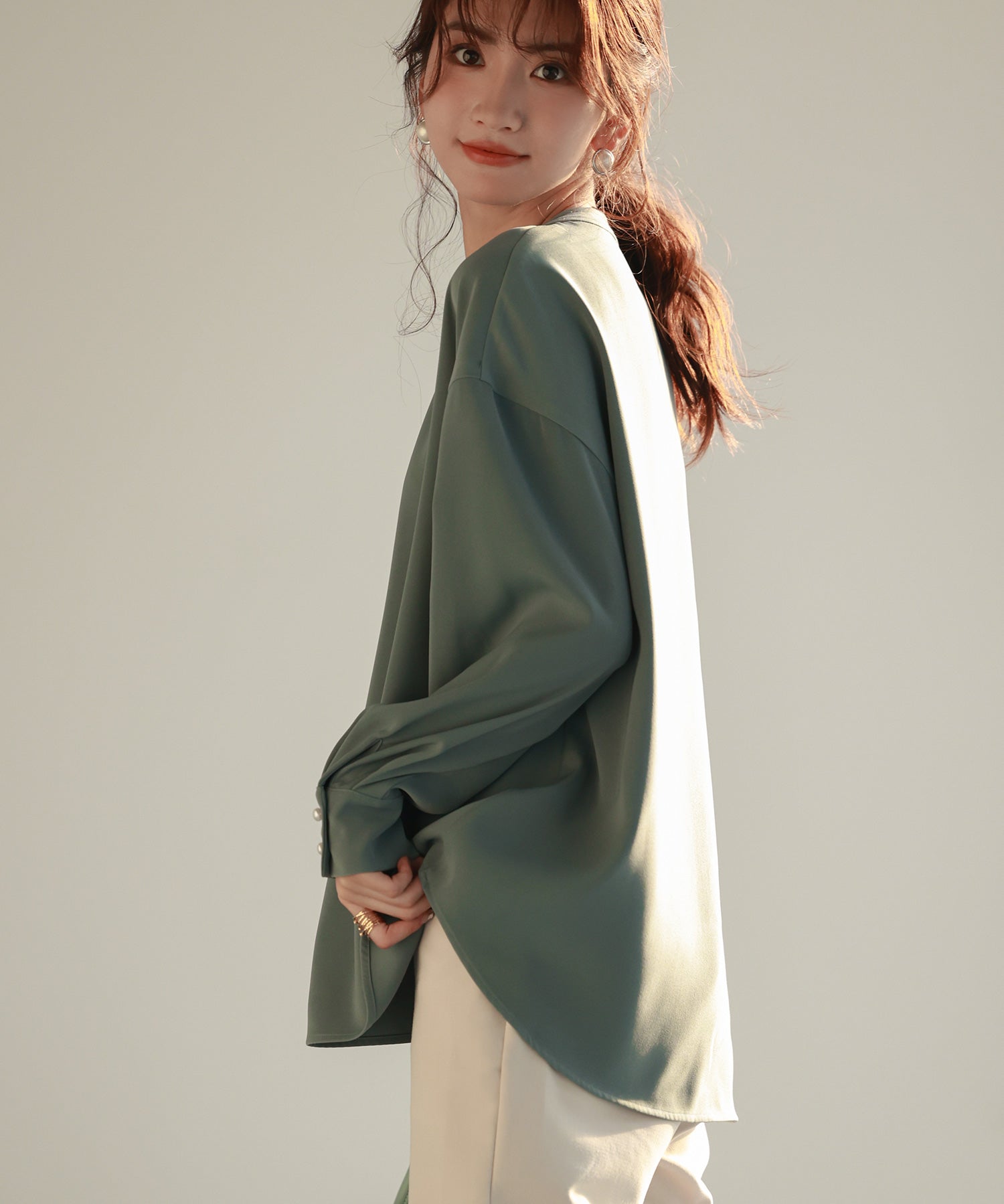 パール付きキーネックブラウスsdp0046 グリーン