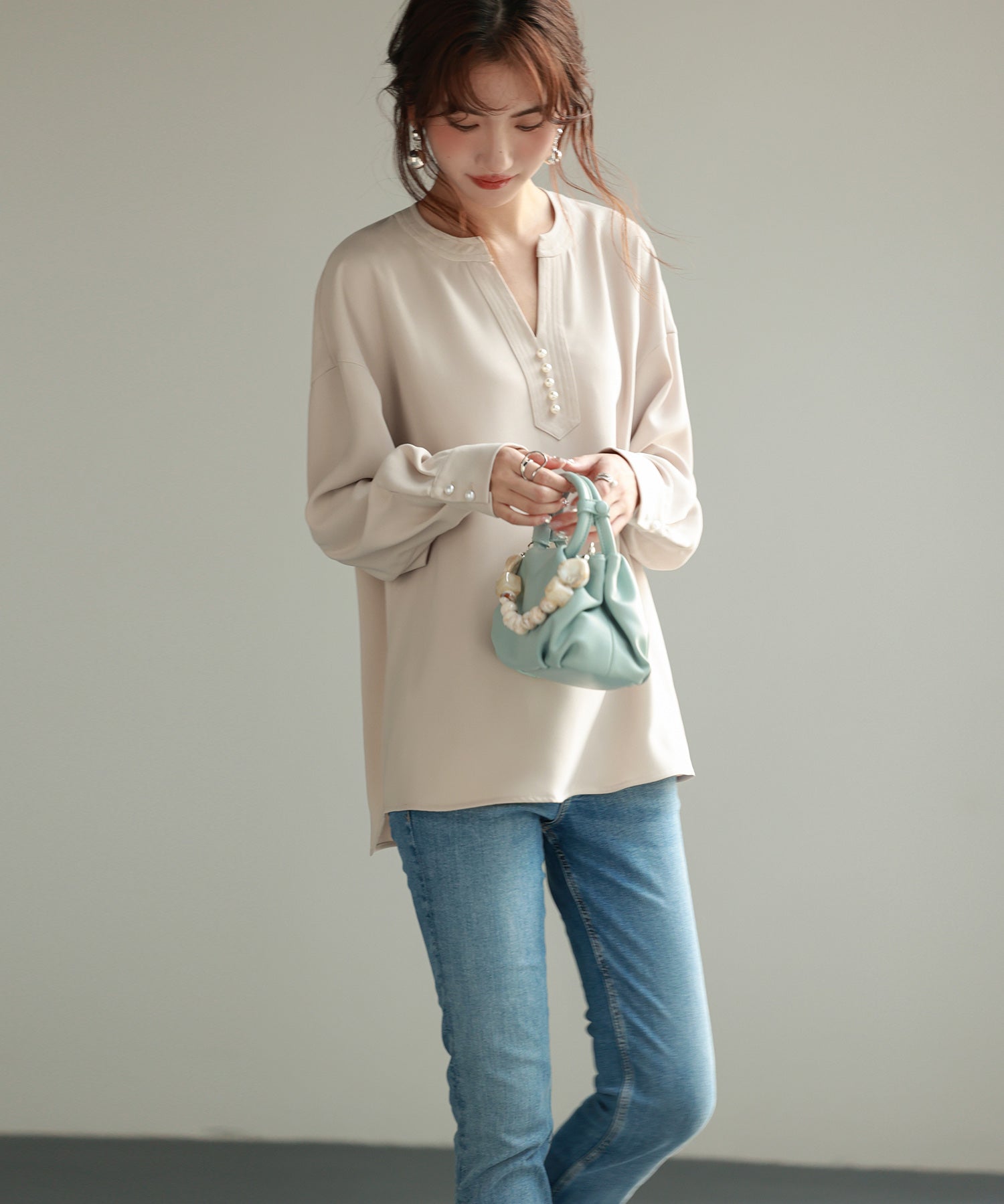 パール付きキーネックブラウスsdp0046 アイボリー