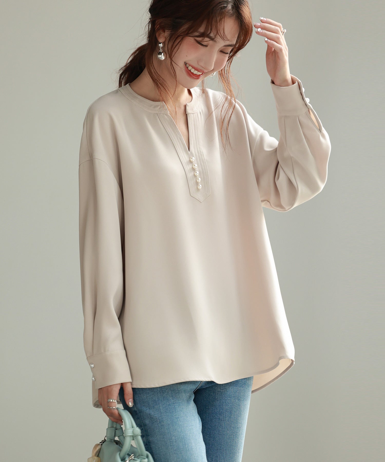 パール付きキーネックブラウスsdp0046 アイボリー