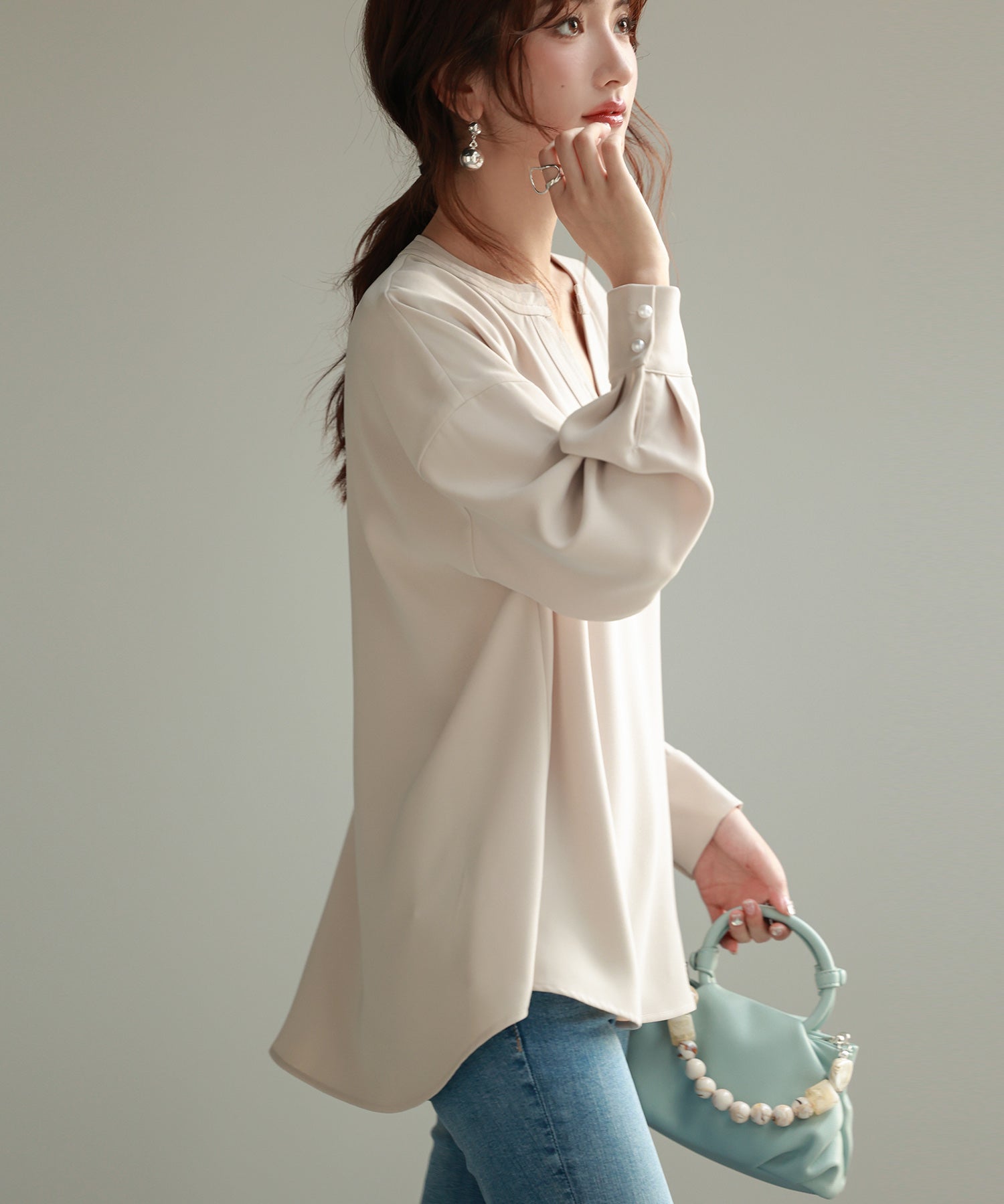 パール付きキーネックブラウスsdp0046 アイボリー