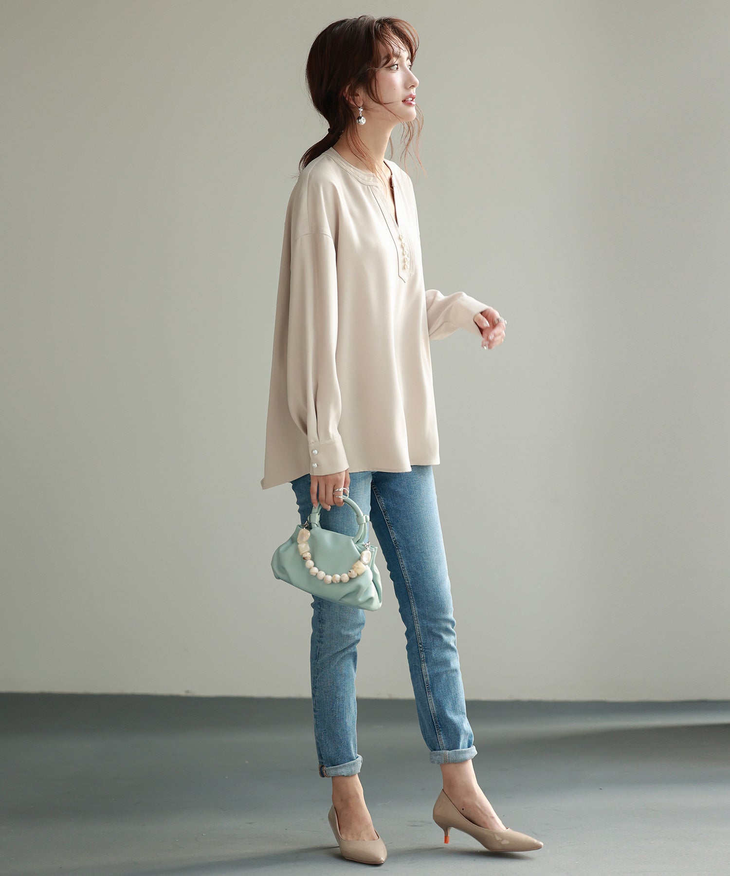 パール付きキーネックブラウスsdp0046 アイボリー