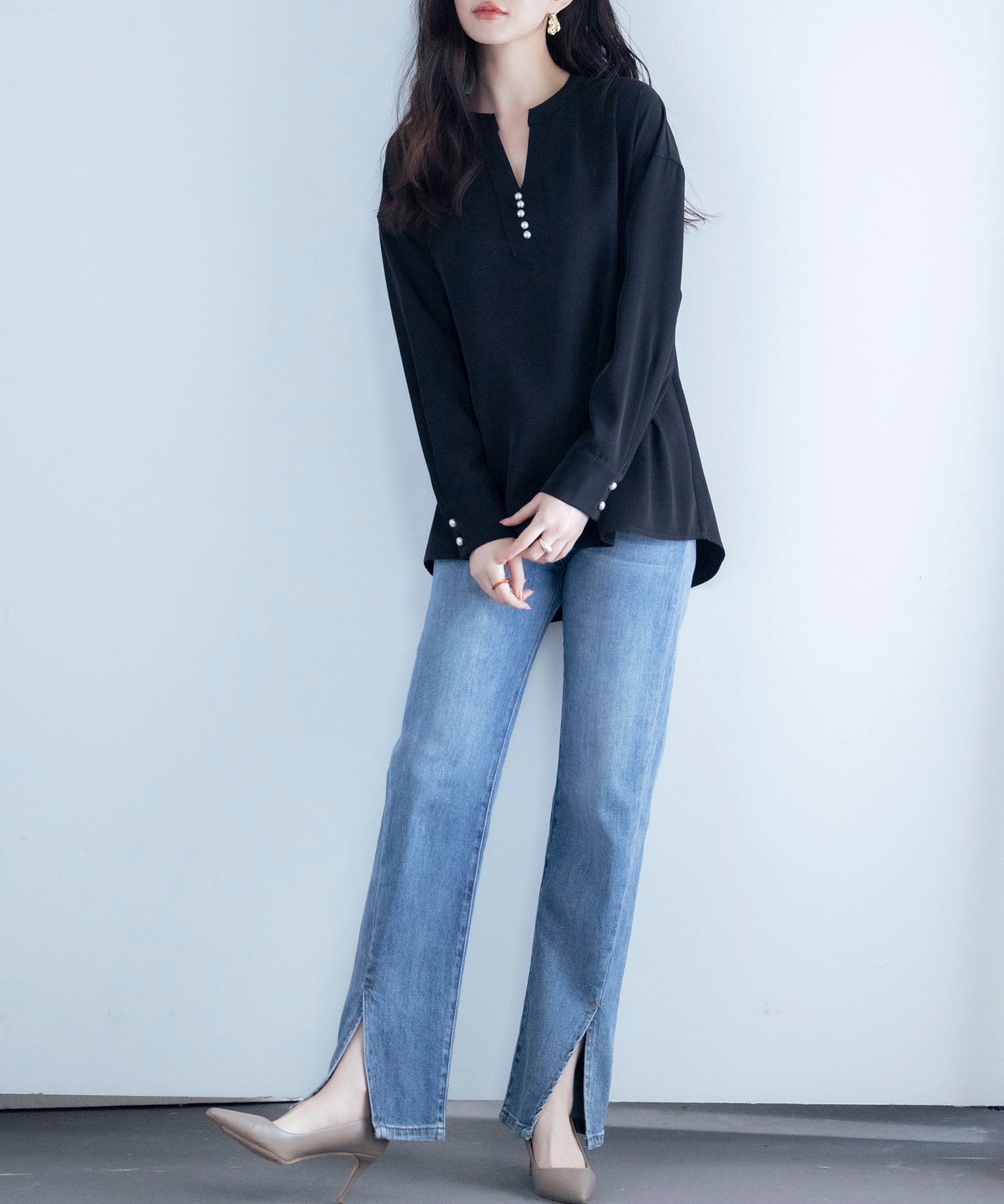 パール付きキーネックブラウスsdp0046 ブラック