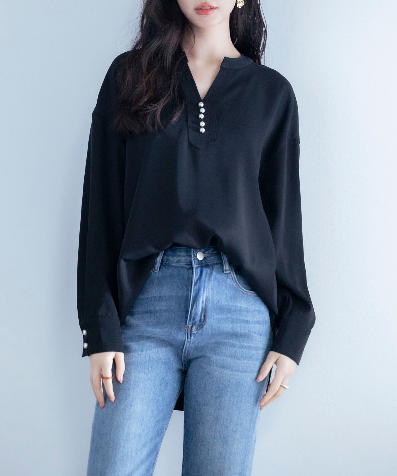 パール付きキーネックブラウスsdp0046 ブラック