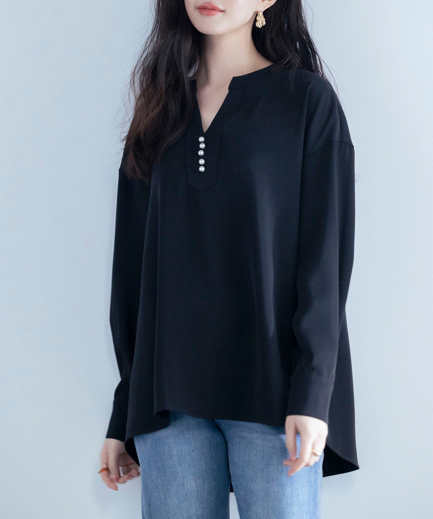 パール付きキーネックブラウスsdp0046 ブラック
