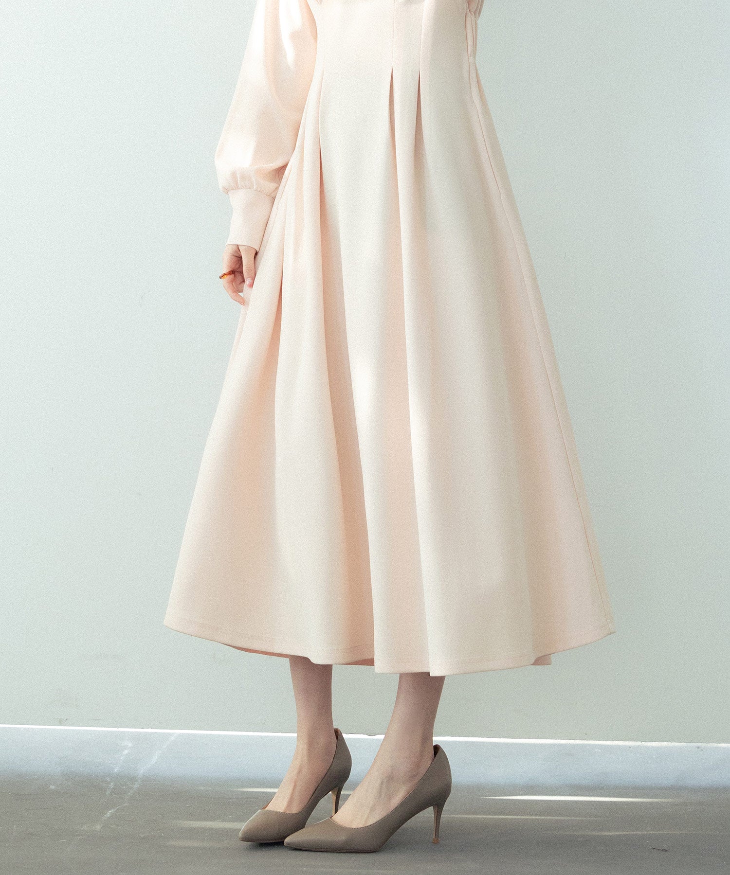 タックデザインミモレ丈カットソーワンピースsdp0087b ベージュ