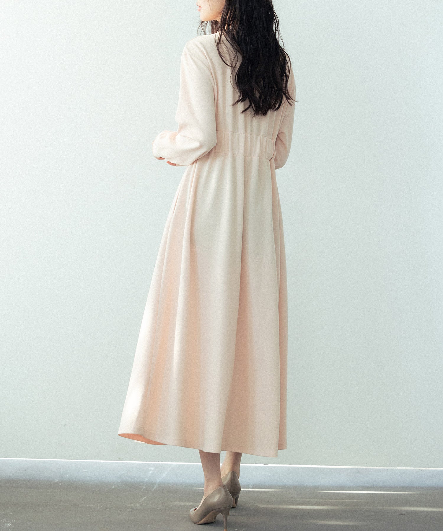 タックデザインミモレ丈カットソーワンピースsdp0087b ベージュ