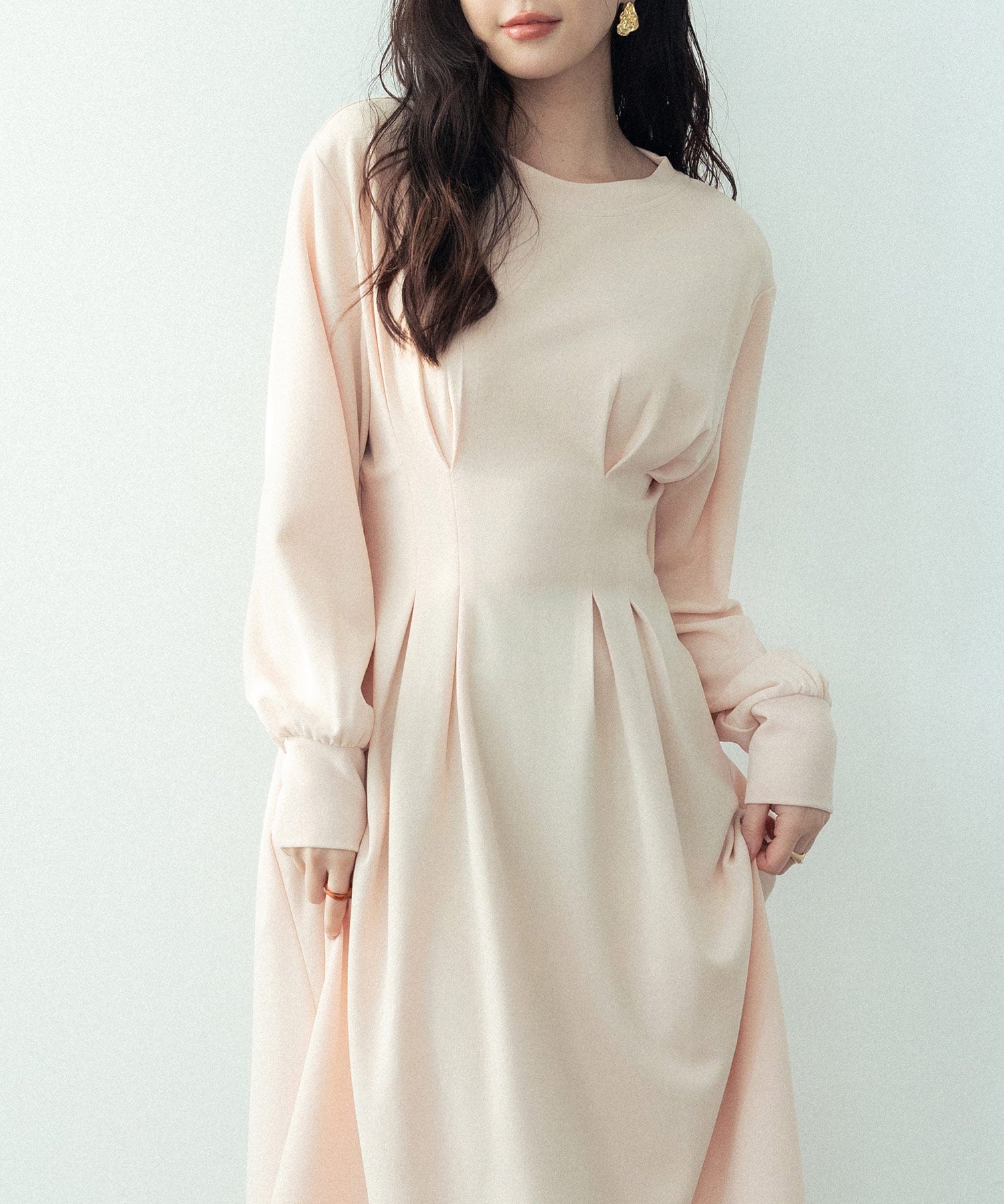 タックデザインミモレ丈カットソーワンピースsdp0087b ベージュ