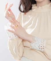 フリルスタンドカラーレース袖口ブラウスsdp0105 ベージュ