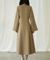 パール付きキーネックフレアワンピースsdp0106 ベージュ