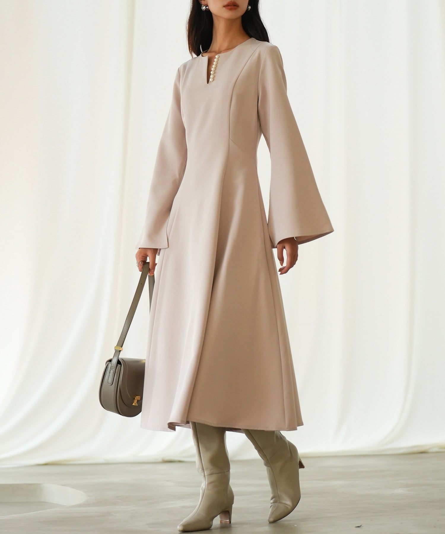 パール付きキーネックフレアワンピースsdp0106-103-26