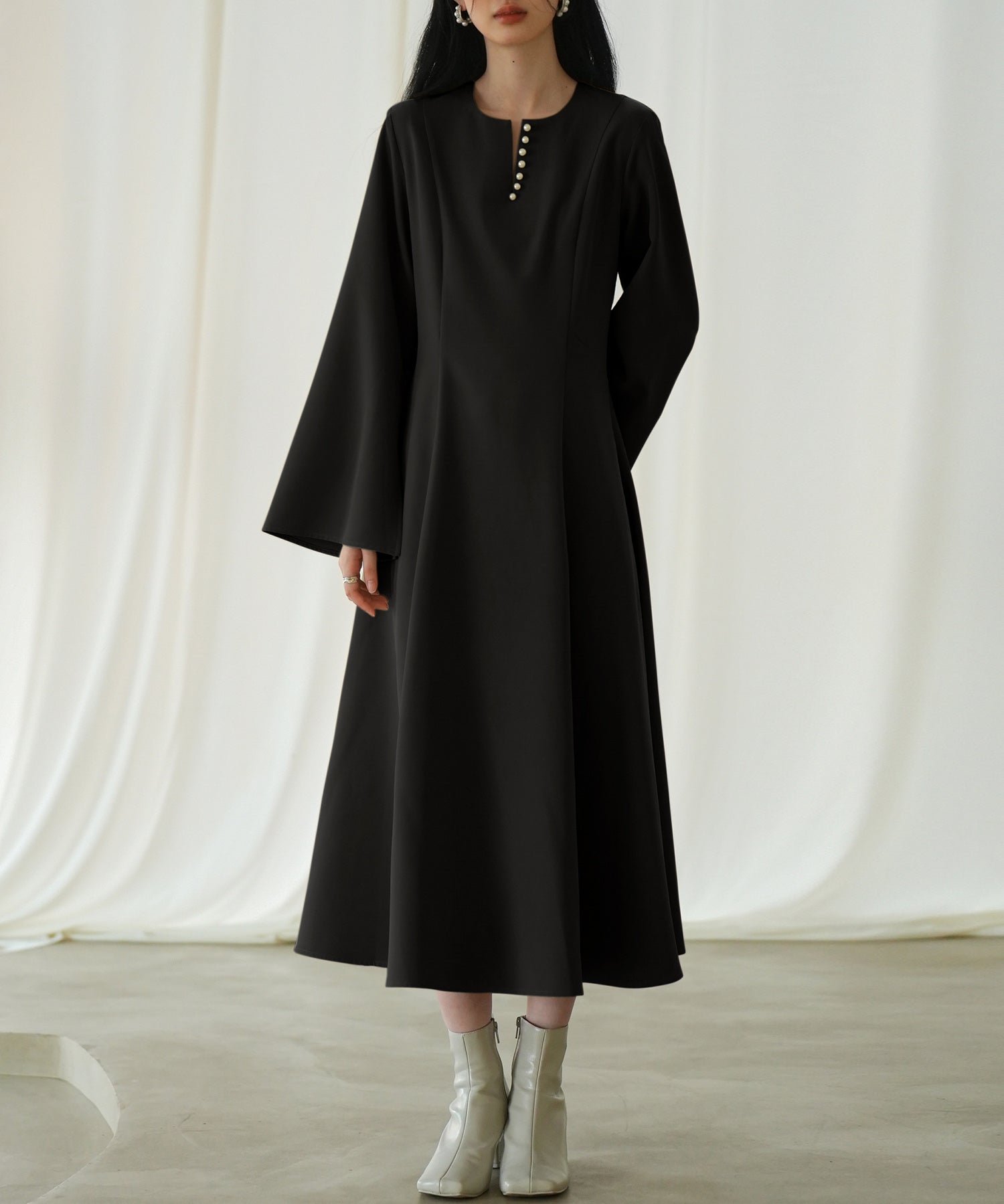 パール付きキーネックフレアワンピースsdp0106-103-8