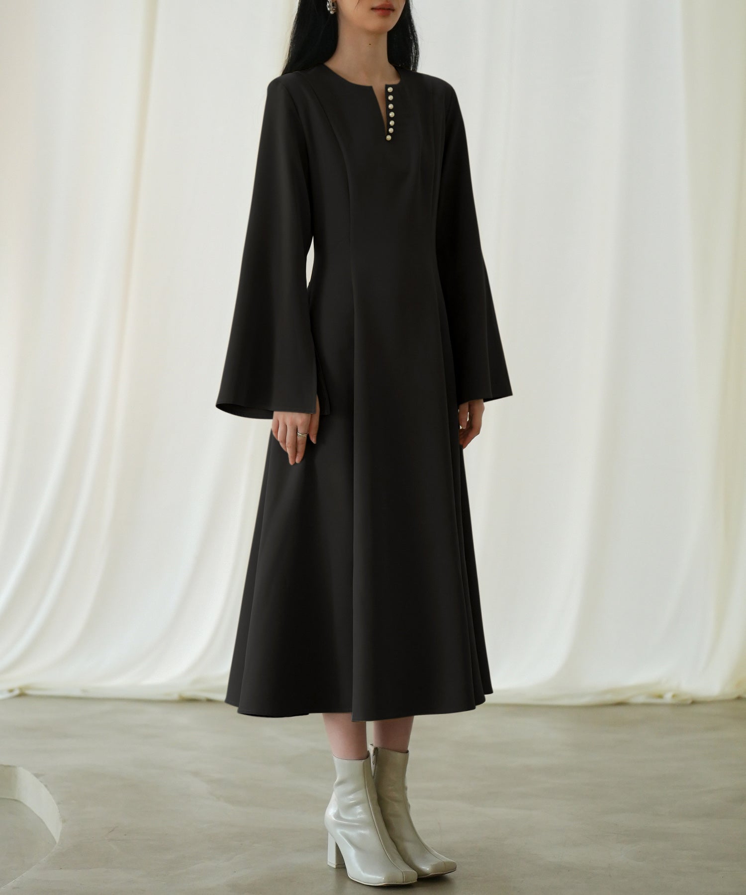 パール付きキーネックフレアワンピースsdp0106 ブラック
