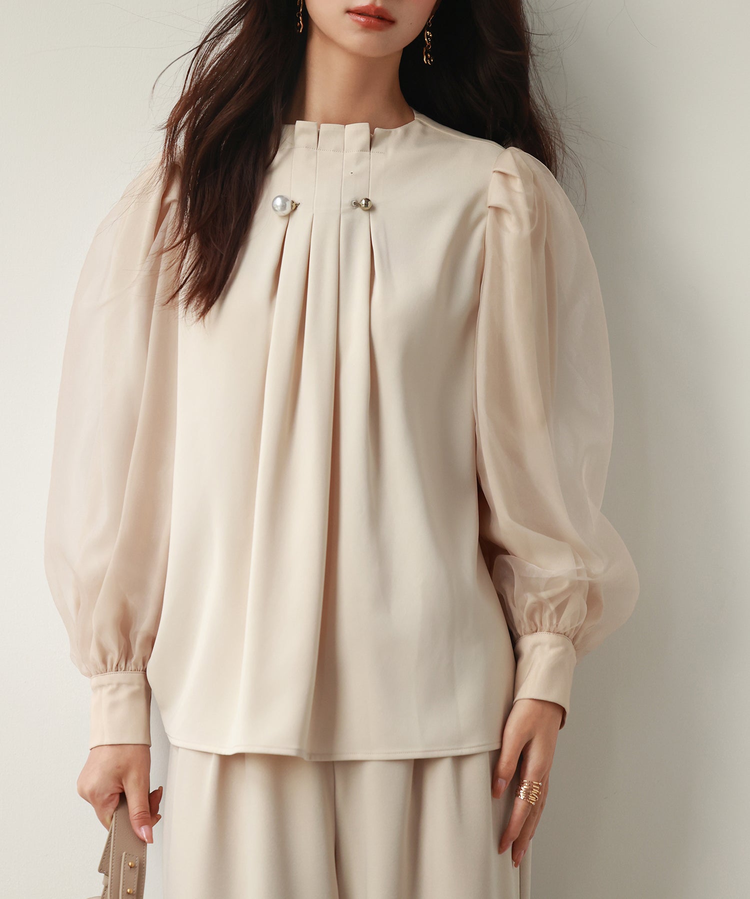 異素材ドッキングフロントタックブラウスsdp0112 ベージュ