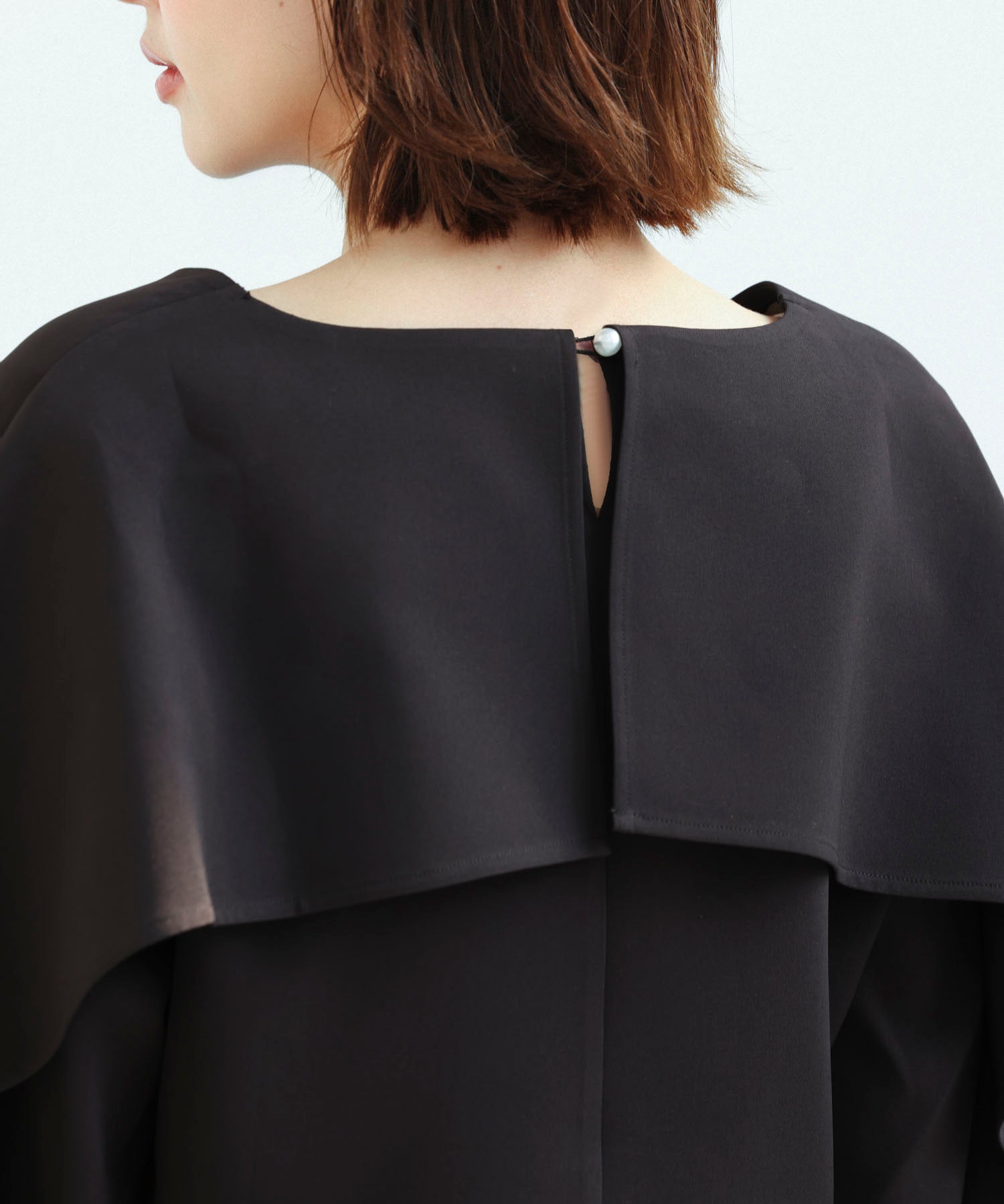 クルーネックケープブラウスsdp0117 ブラック