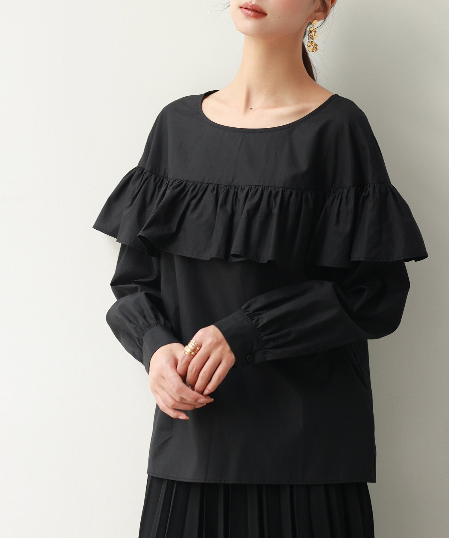 ケープ風フリルクルーネックブラウスsdp0121 ブラック