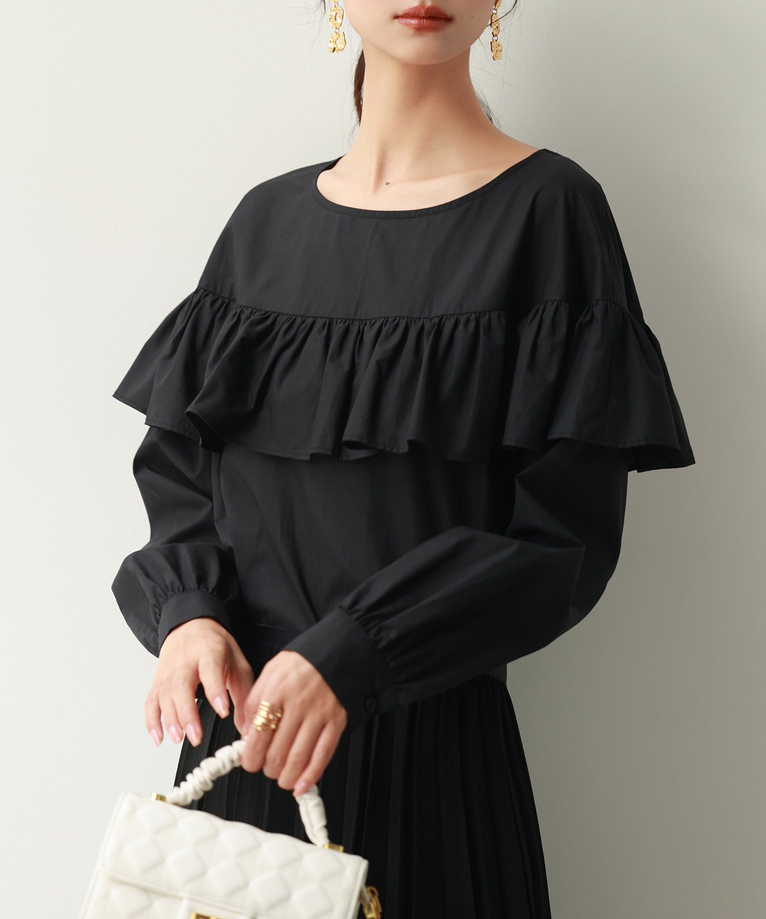 ケープ風フリルクルーネックブラウスsdp0121 ブラック