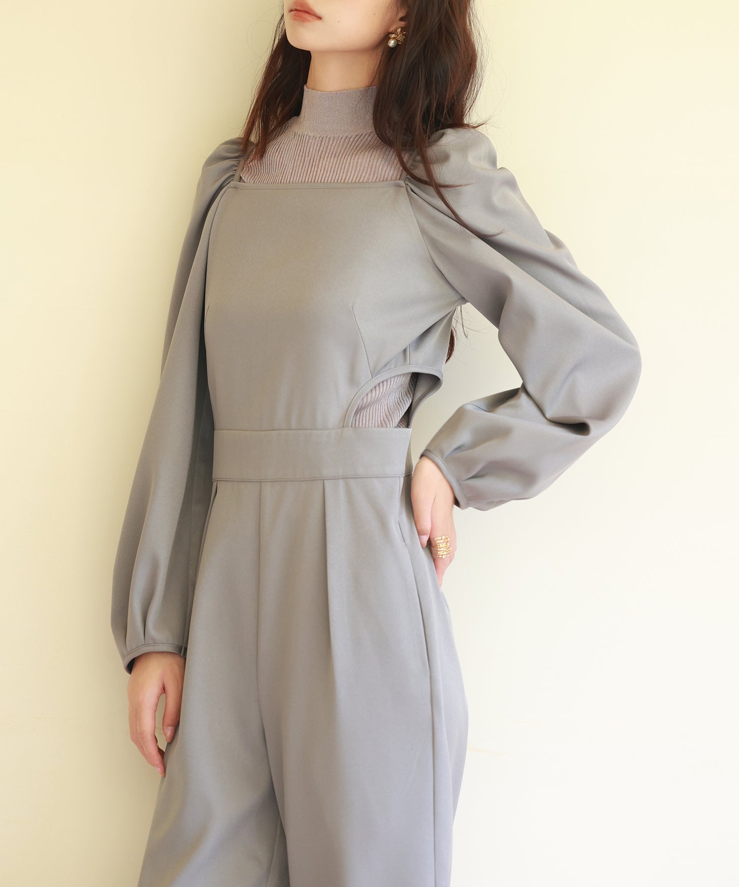 サイドカットアウトスクエアネックオールインワンsdp0124 グレー