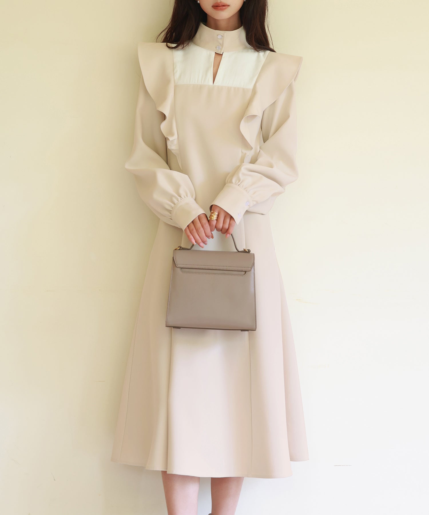 ビッグフリルAラインワンピースsdp0129 アイボリー