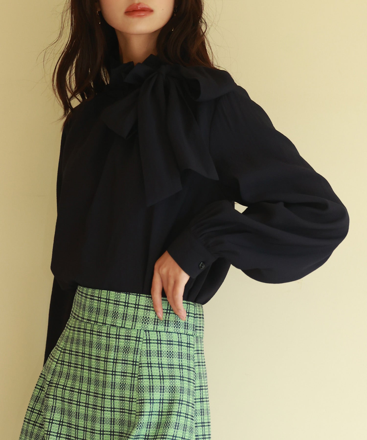 フリルリボンタイワッシャーブラウスsdp0132 ネイビー