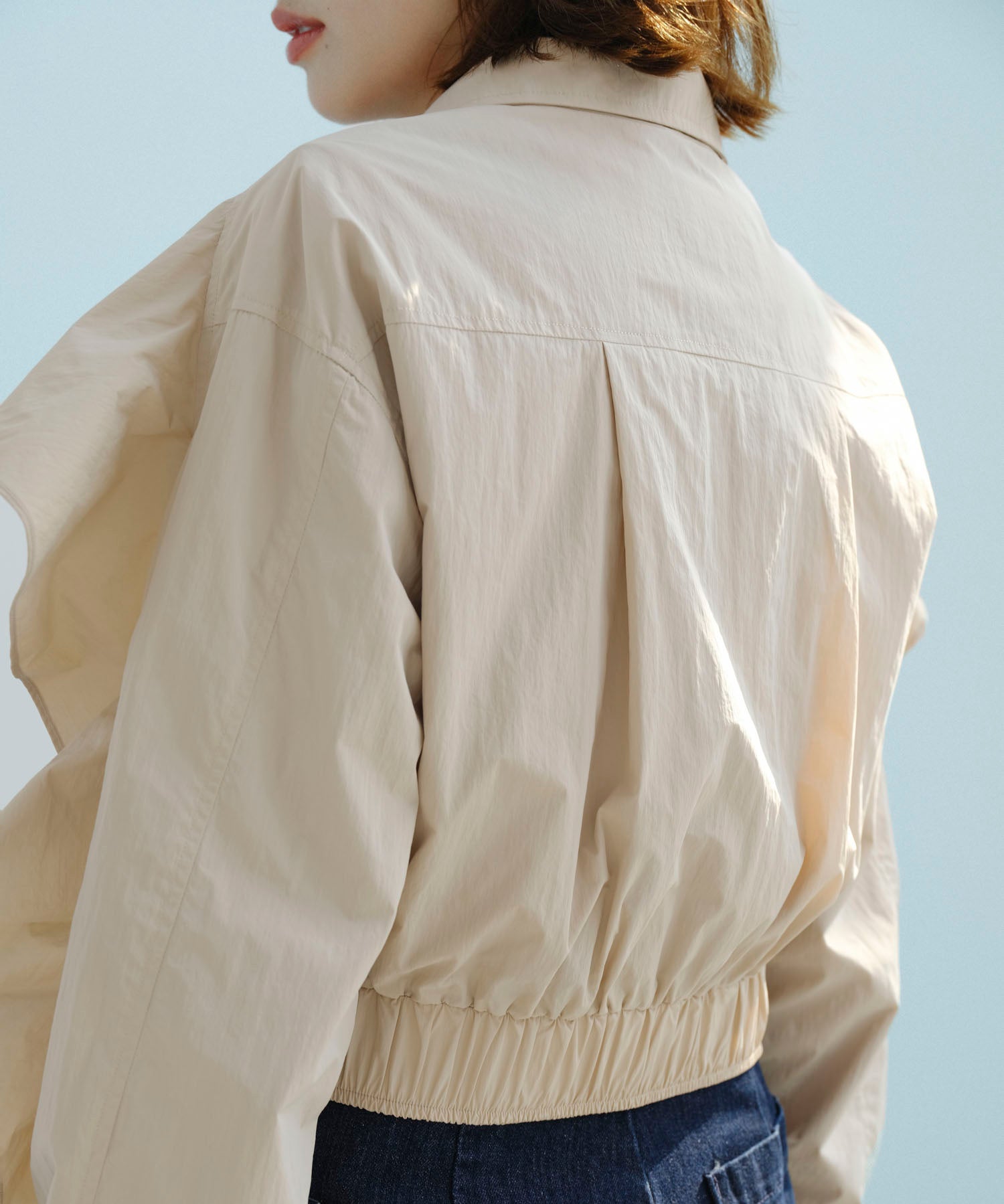 スタンドカラーフリルショート丈ブルゾンsdp0171 ベージュ