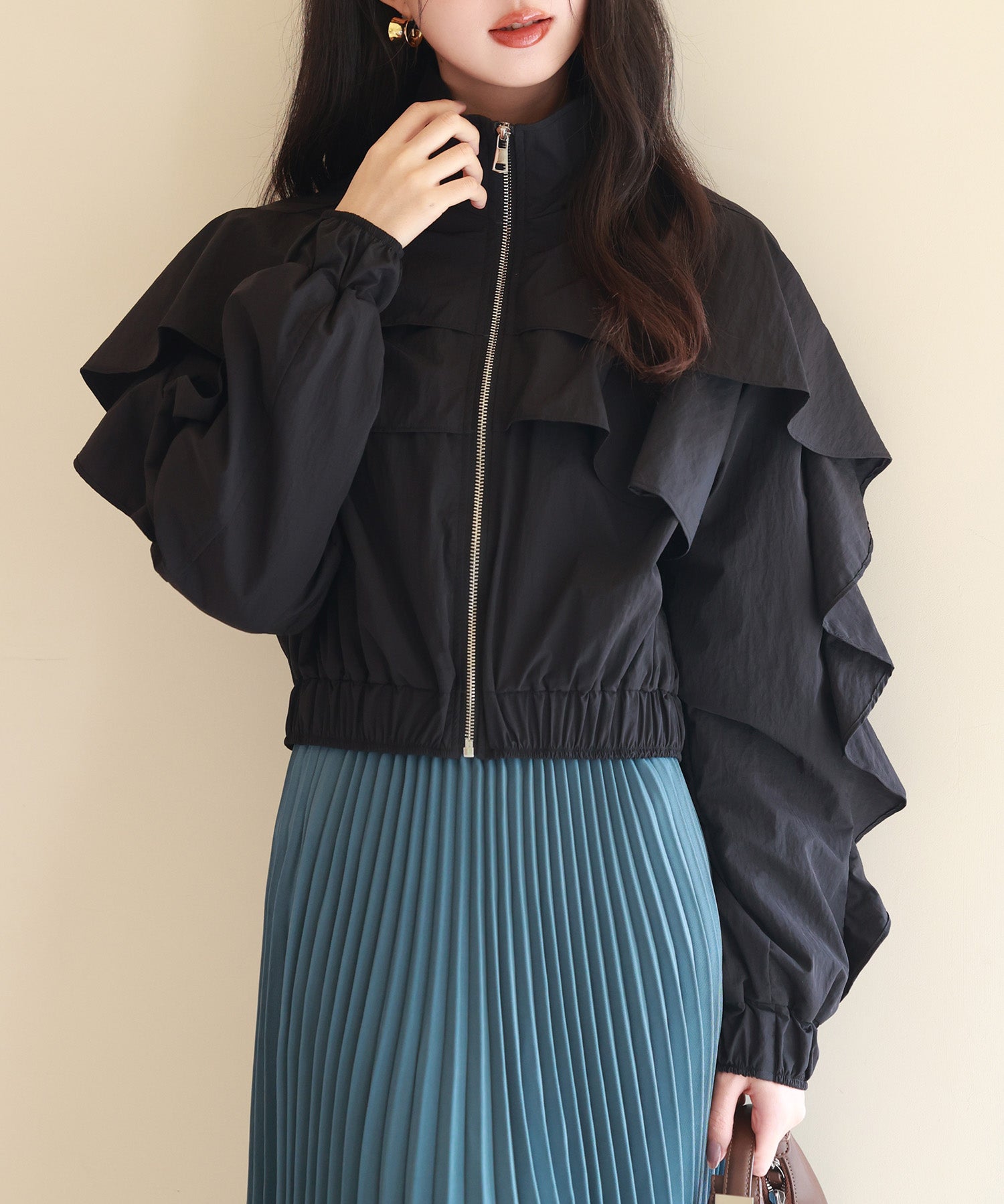 スタンドカラーフリルショート丈ブルゾンsdp0171 ブラック
