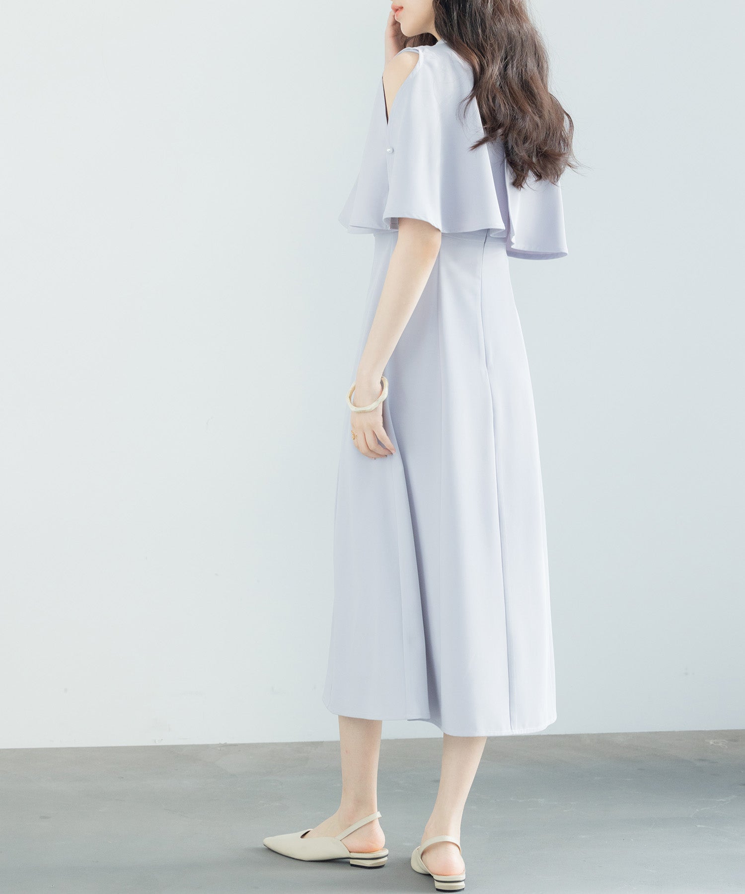 立ち襟オープンショルダーミモレ丈ワンピースsdp0208 ブルーグレー