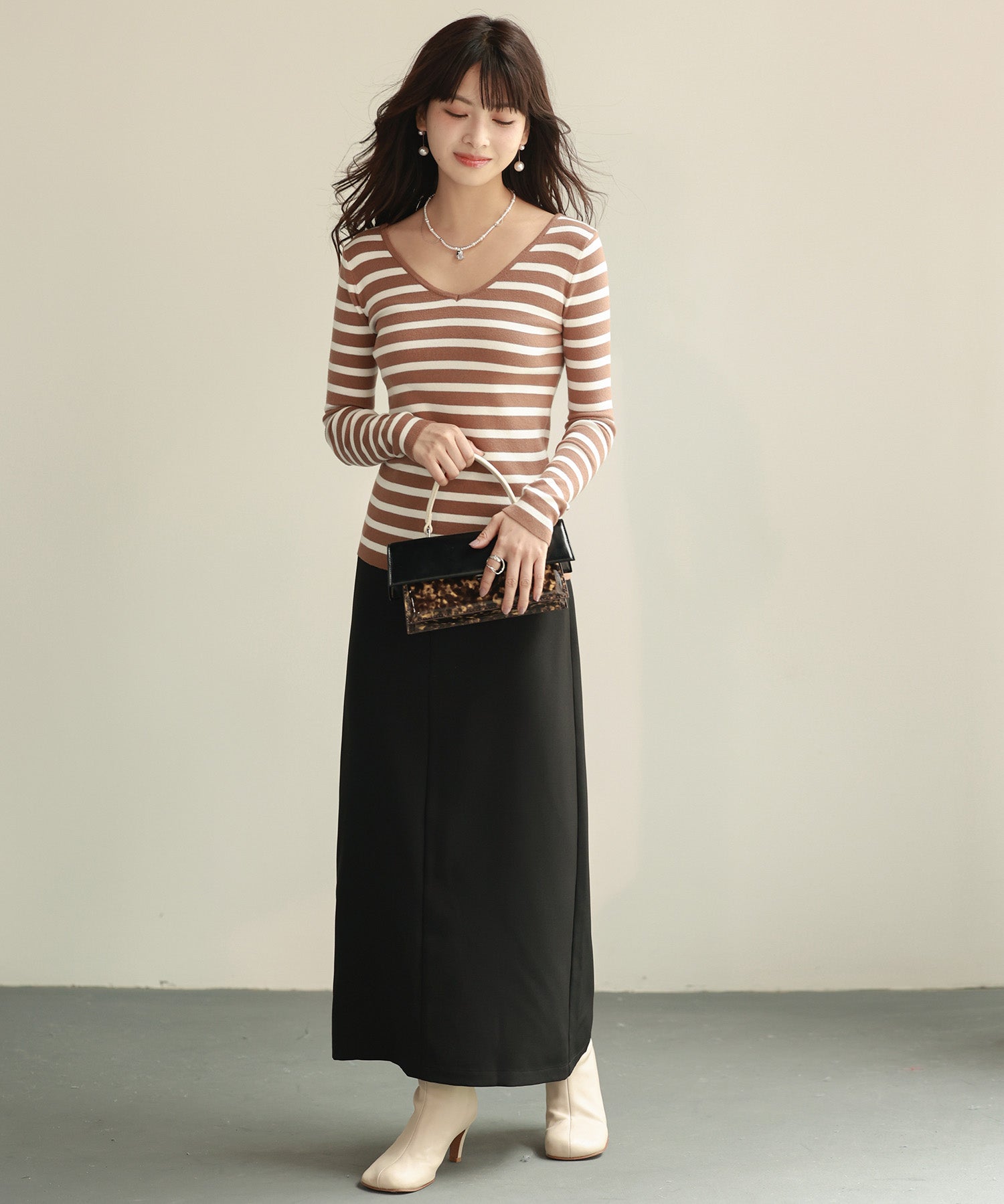 コンパクトVネックニットプルオーバーsdpxyf2743 ブラウン系その他