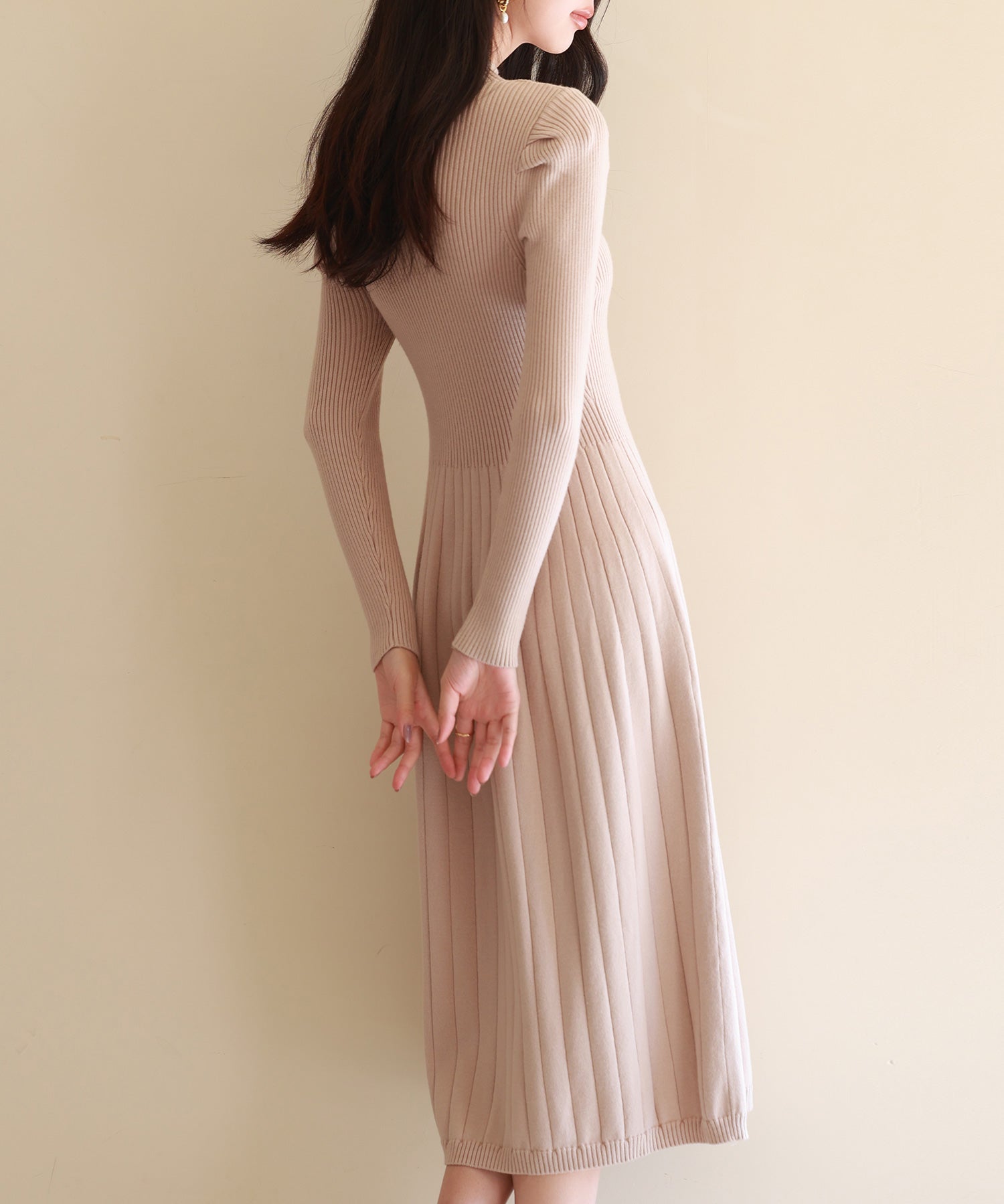 プチハイネックミモレ丈ワンピースsdpxyf2978 ベージュ