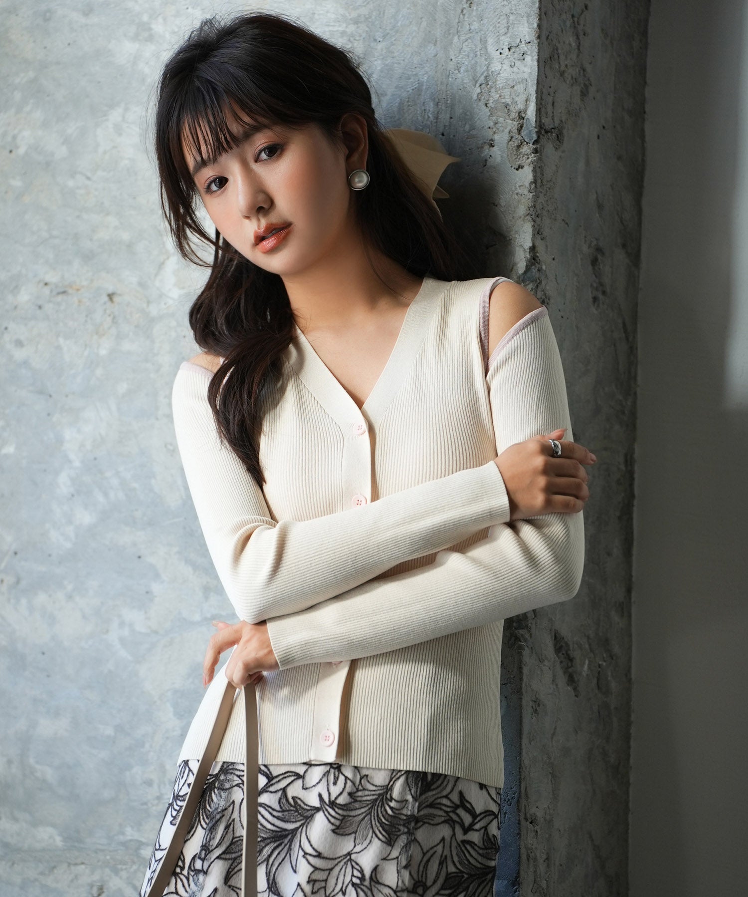 配色オープンショルダーニットプルオーバーsdpxyf6068 アイボリー