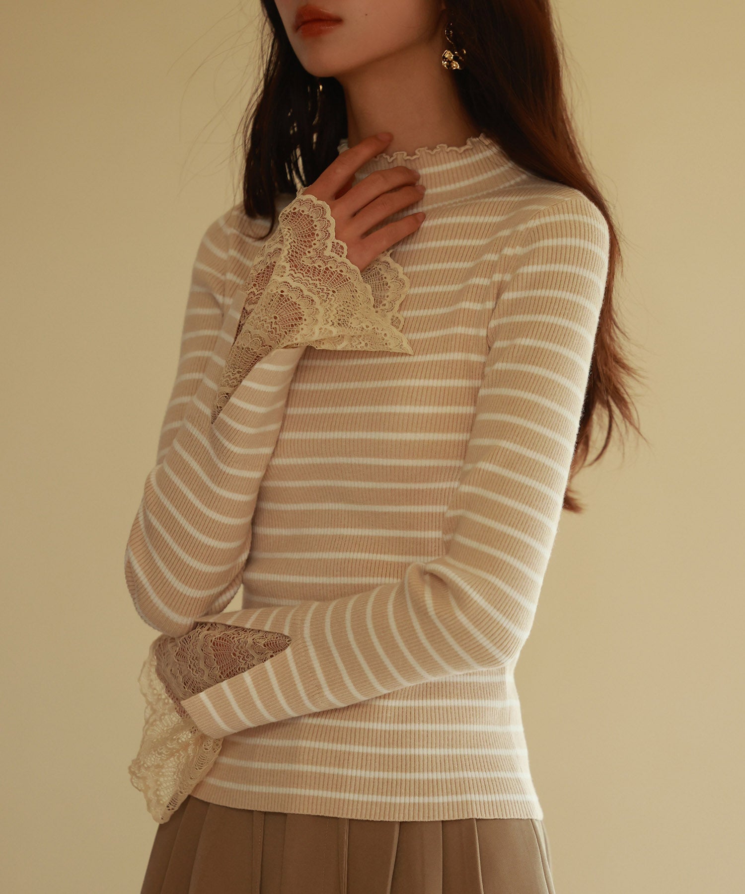 レース袖口プチハイネックニットsdpxyf6302 ベージュ